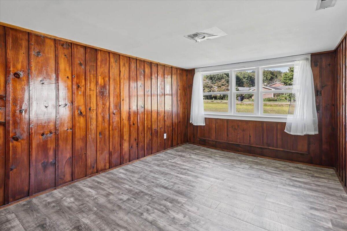 1236 S Seminole Drive