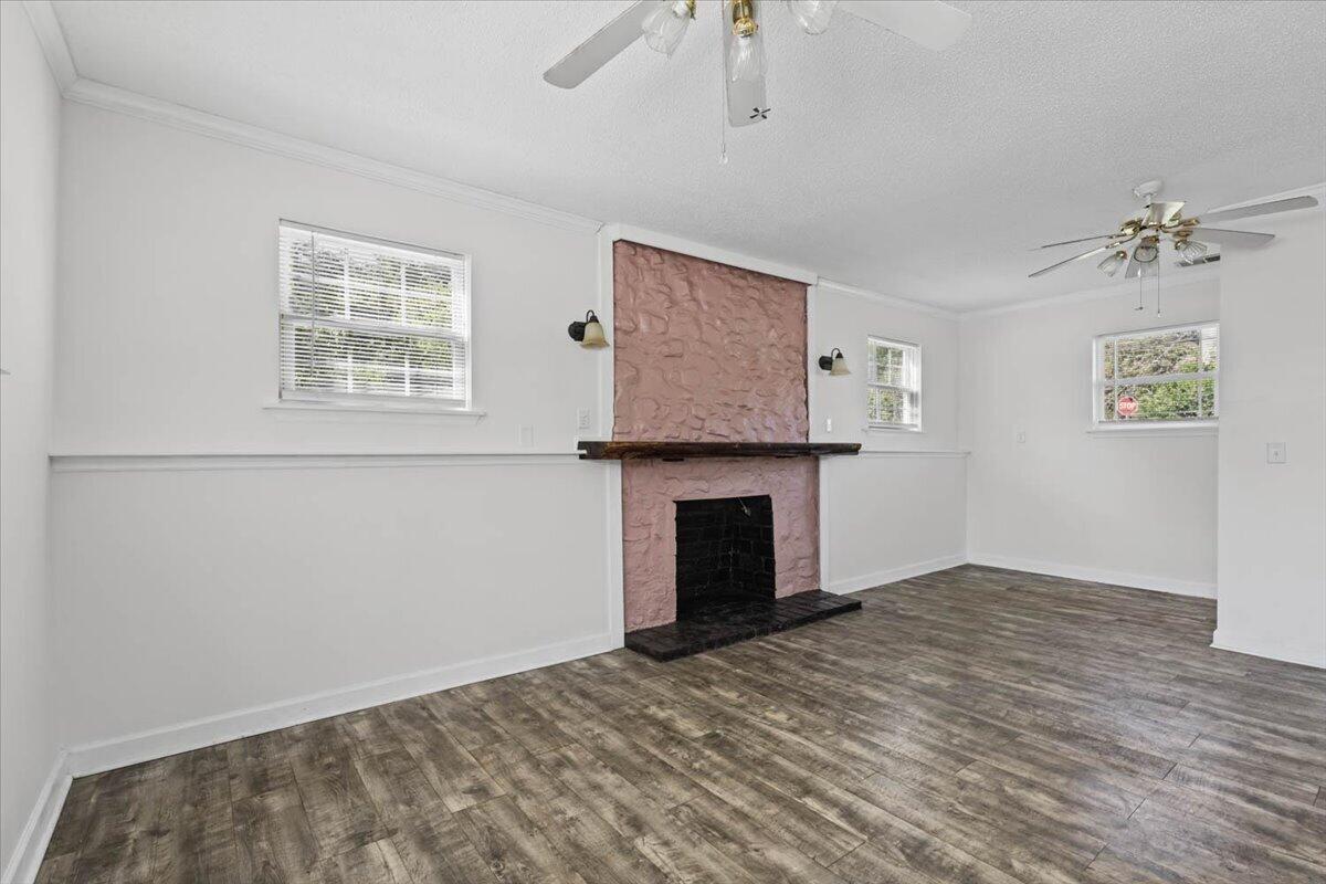 1236 S Seminole Drive
