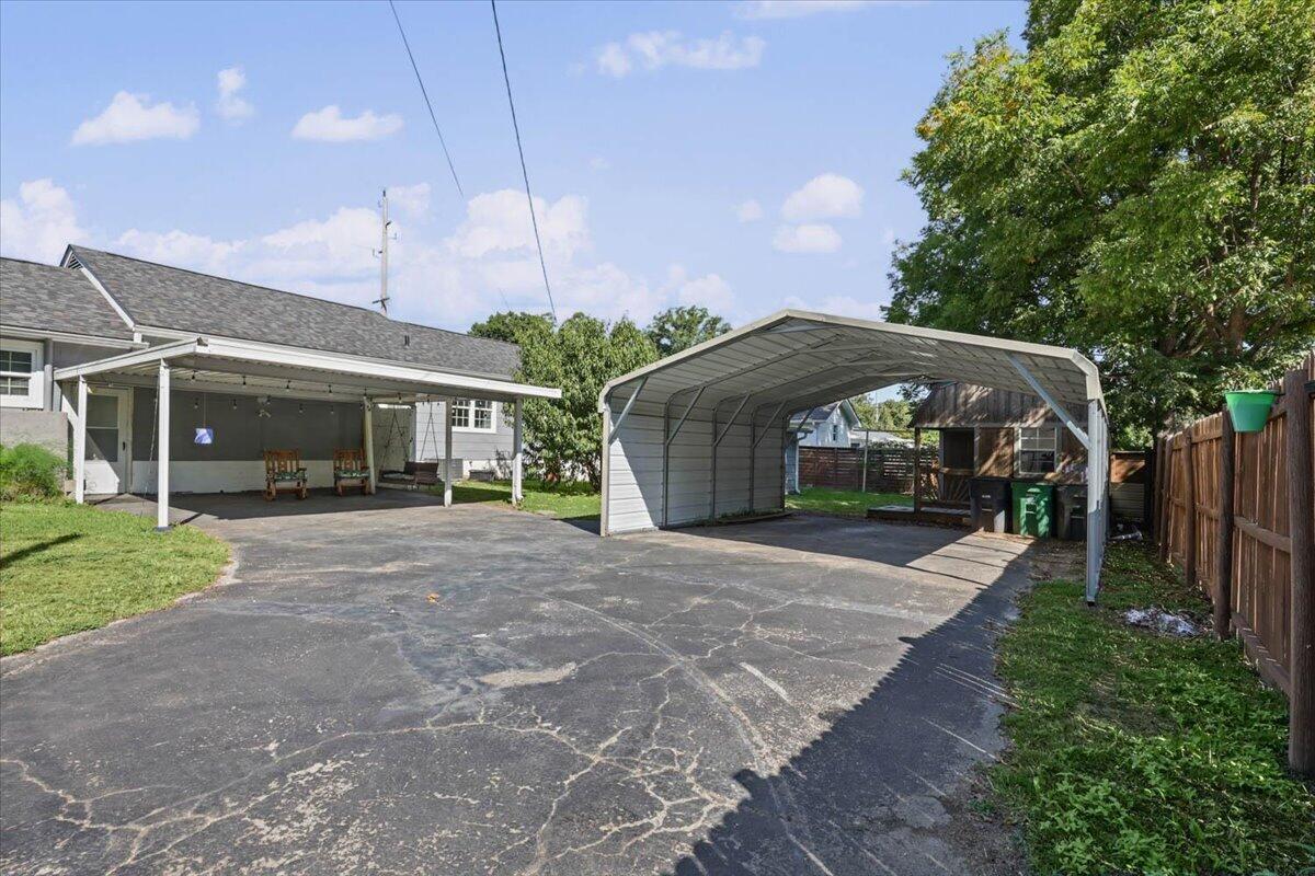 1236 S Seminole Drive