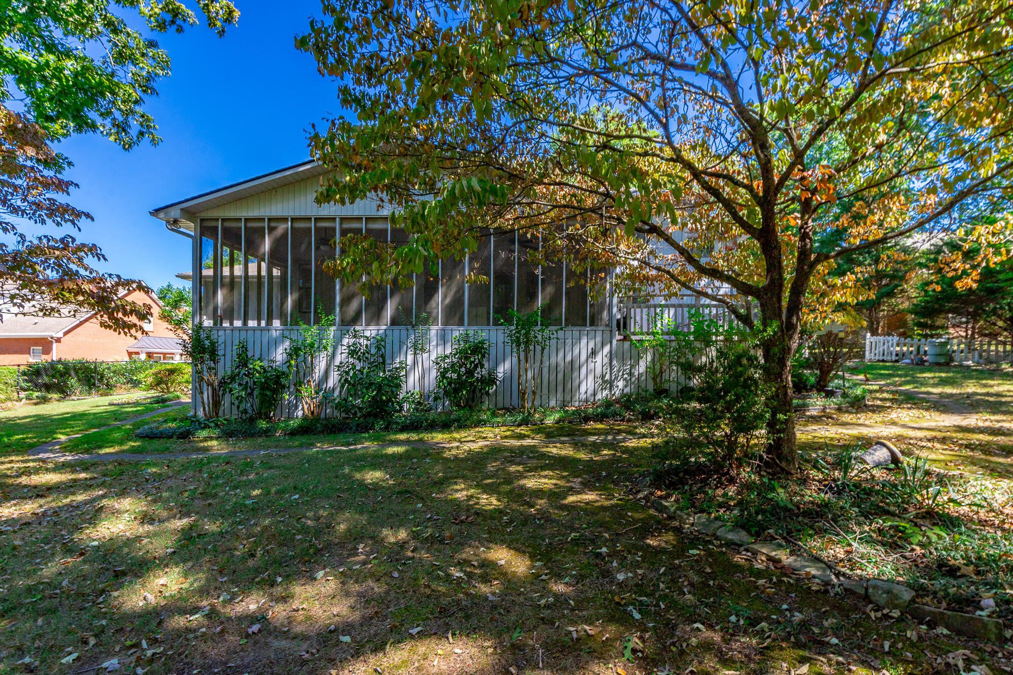 9013 Brow Lake Road