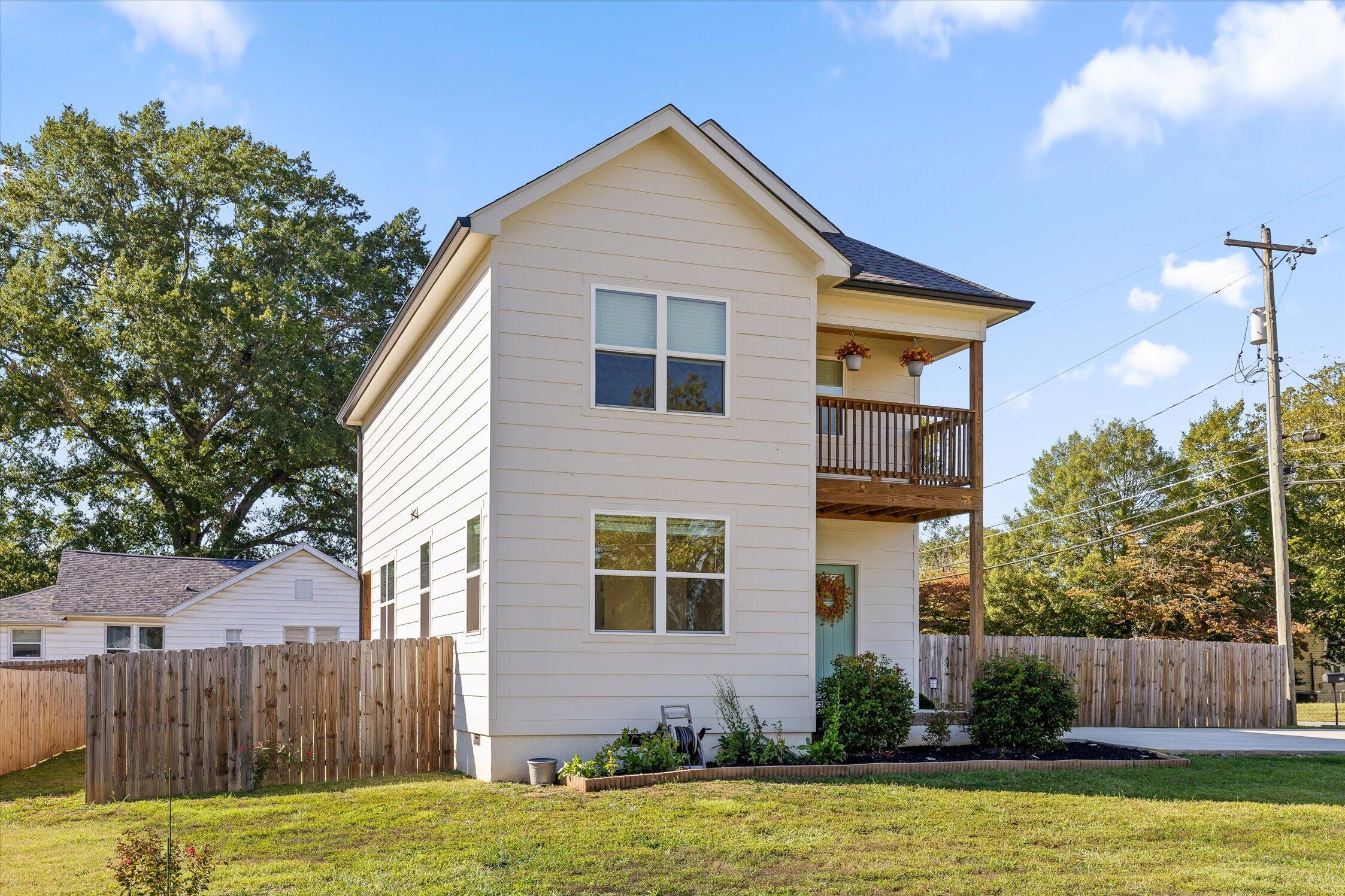 1603 Barry Road