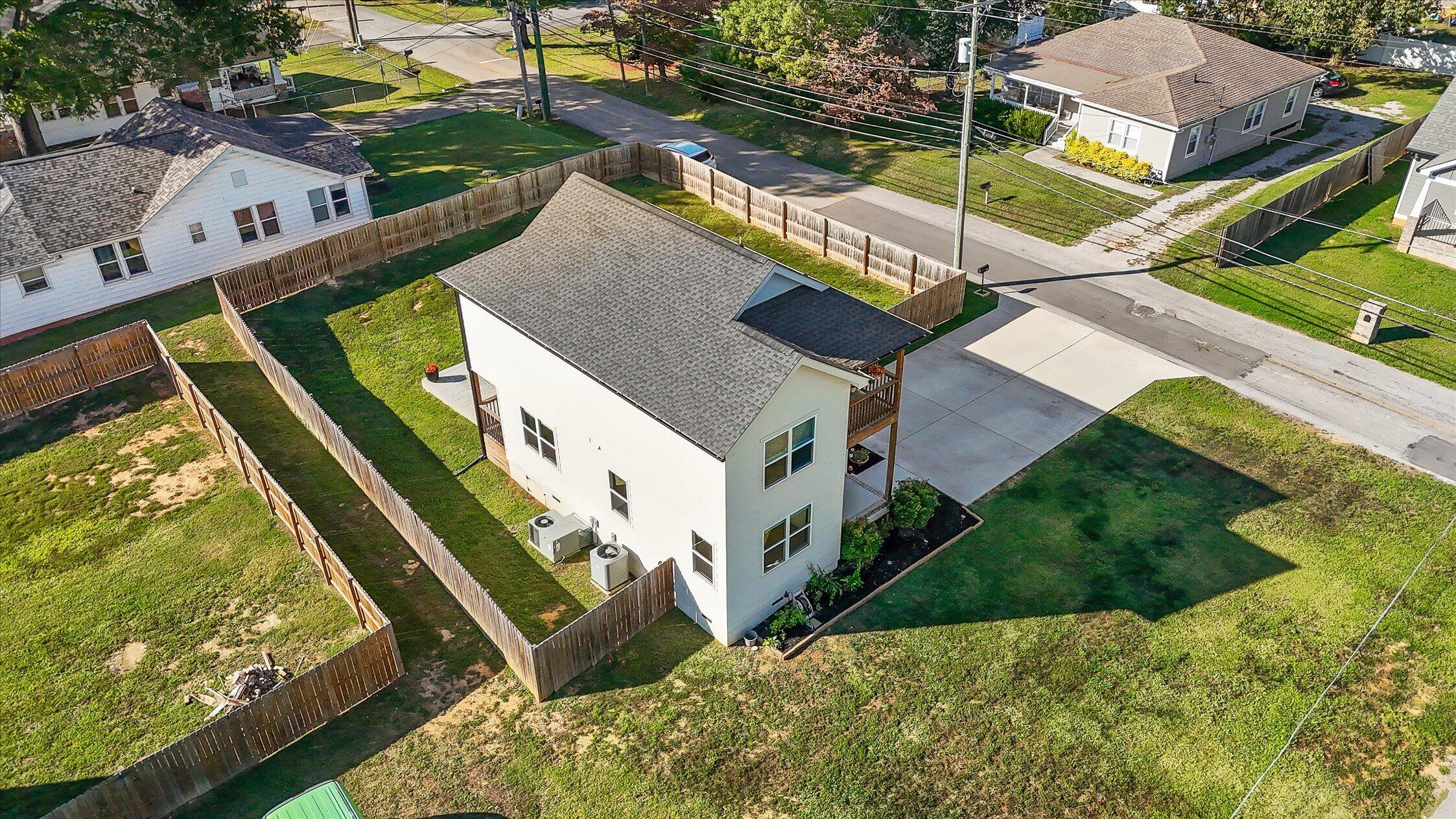 1603 Barry Road