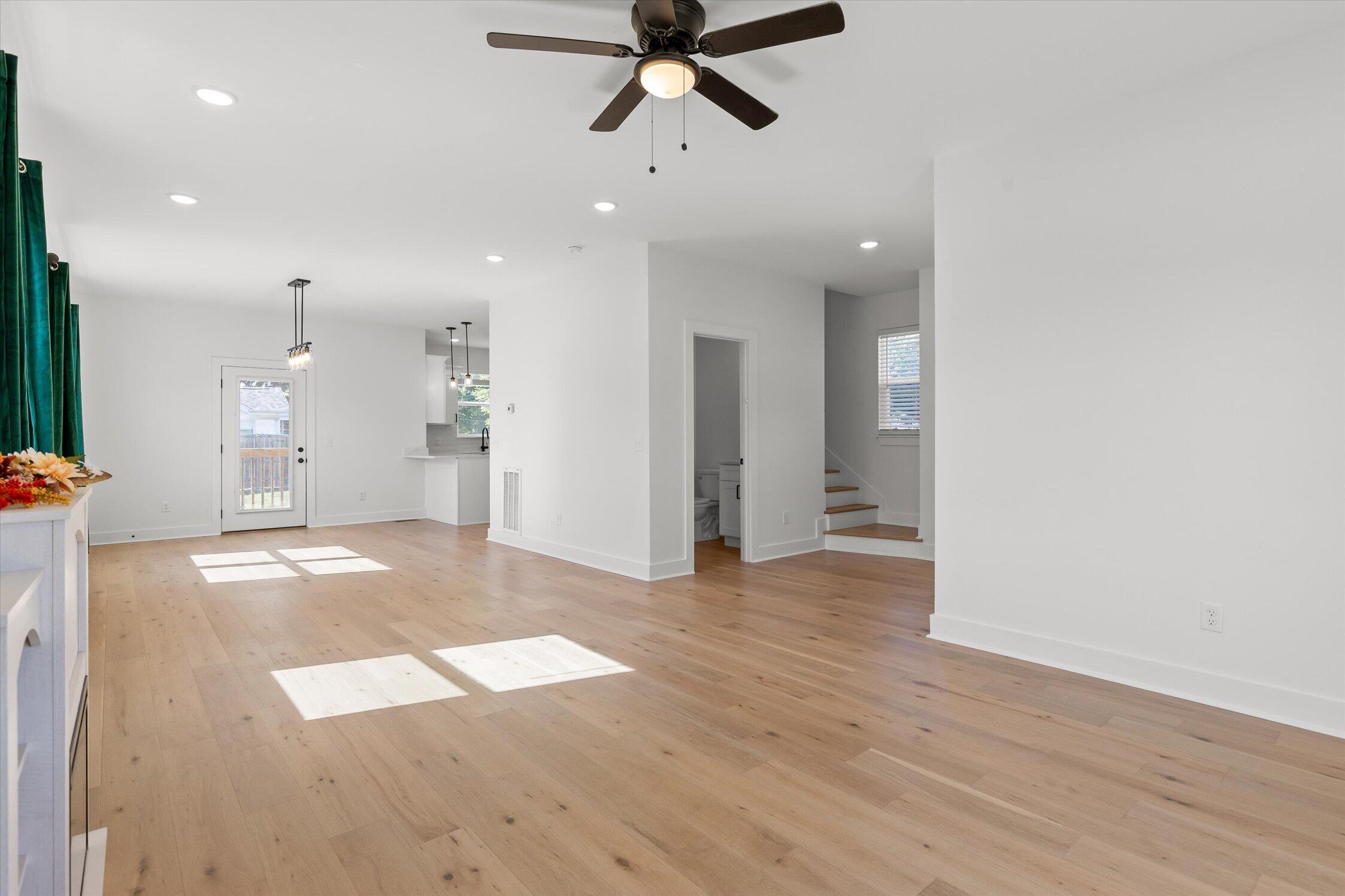 1603 Barry Road