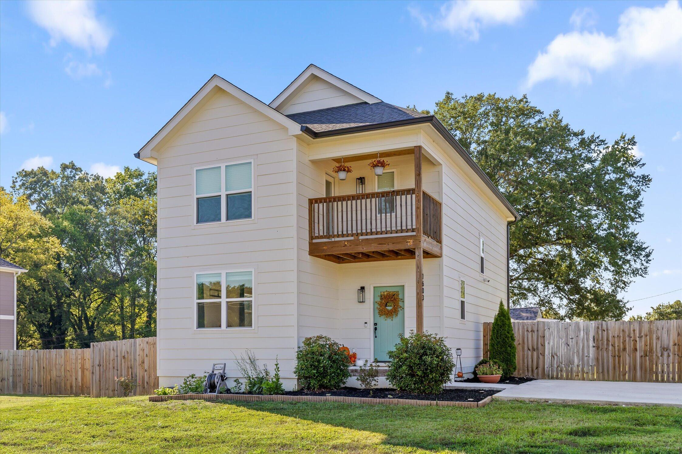 1603 Barry Road