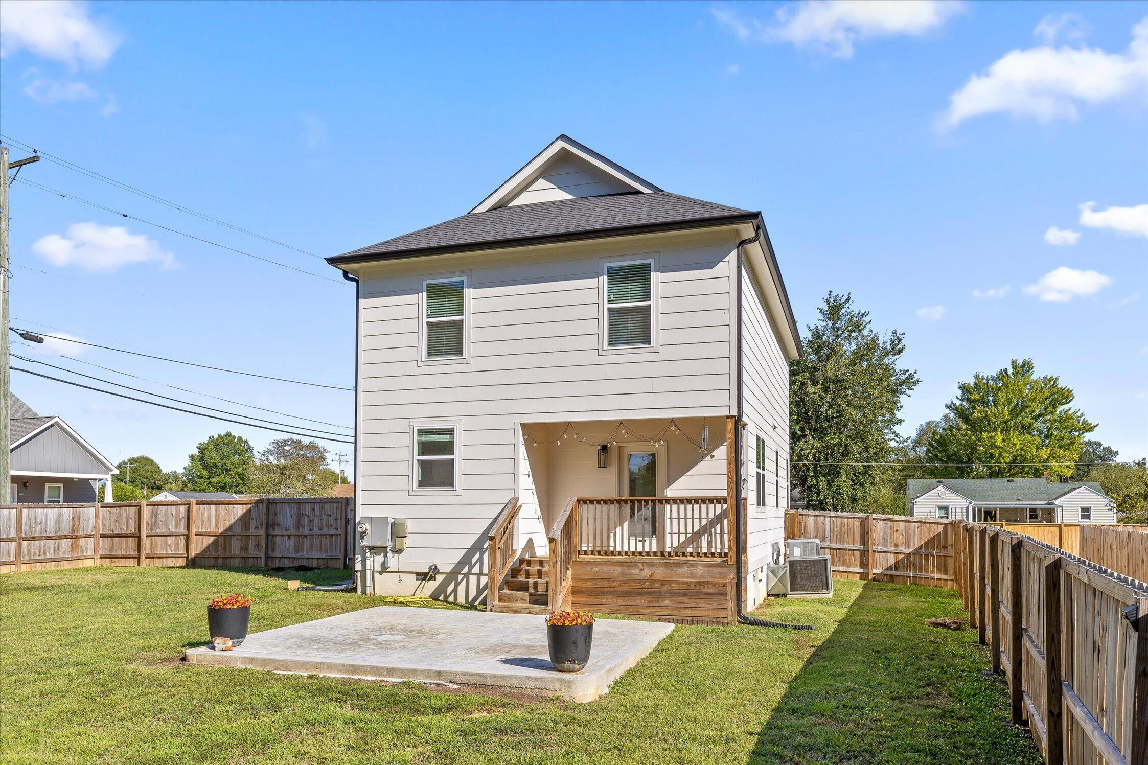 1603 Barry Road