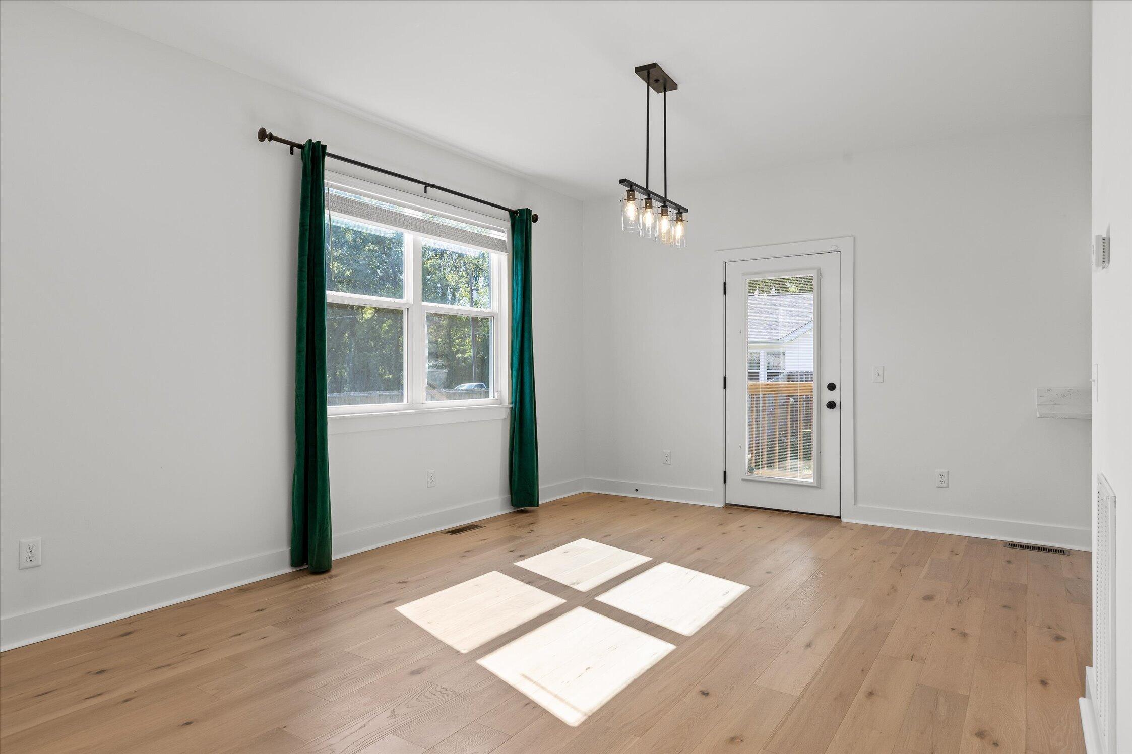 1603 Barry Road
