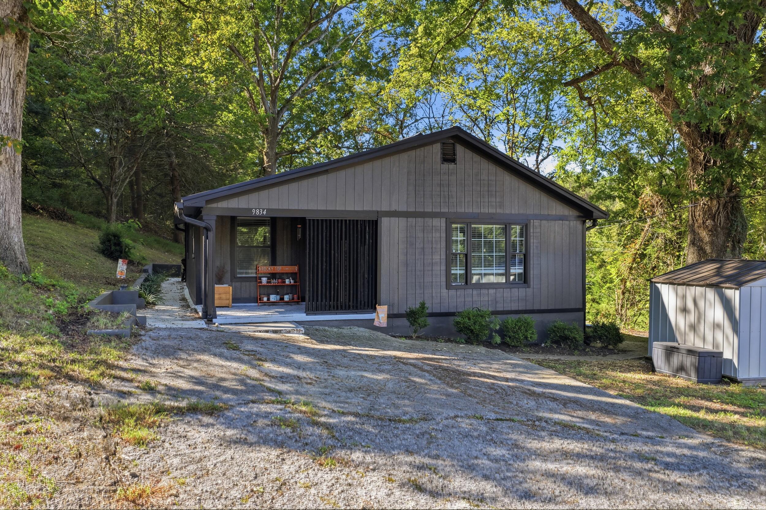 9834 W Ridge Trail Road