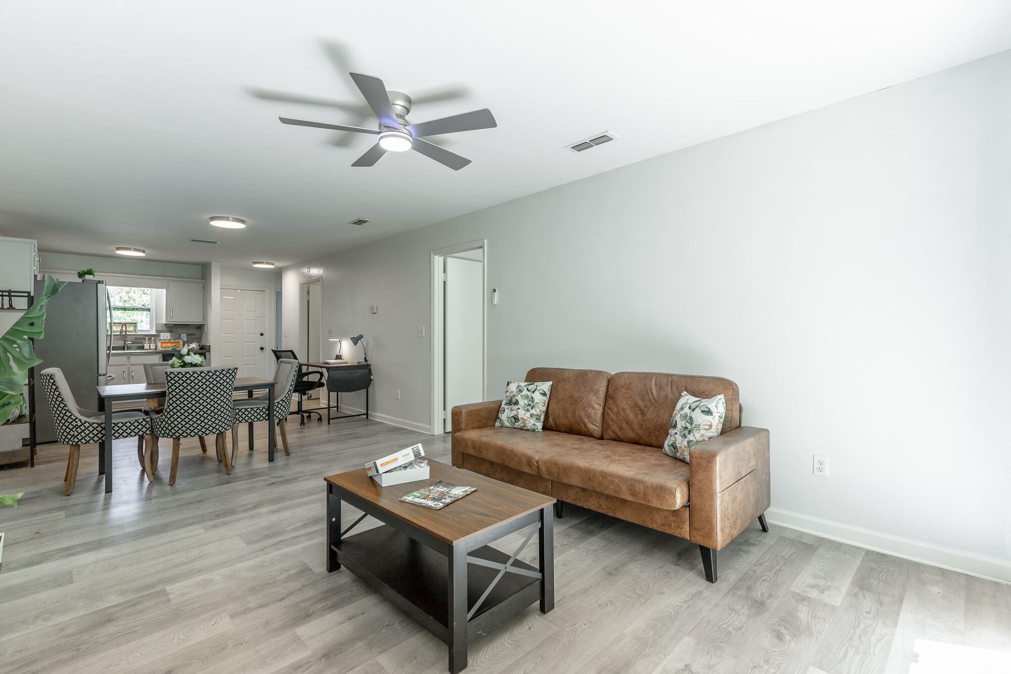 3800 Provence Street, 4