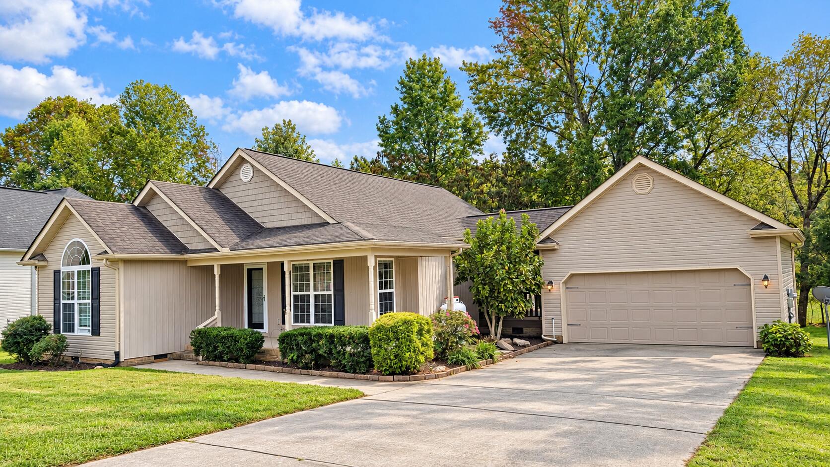 318 Battle Bluff Drive