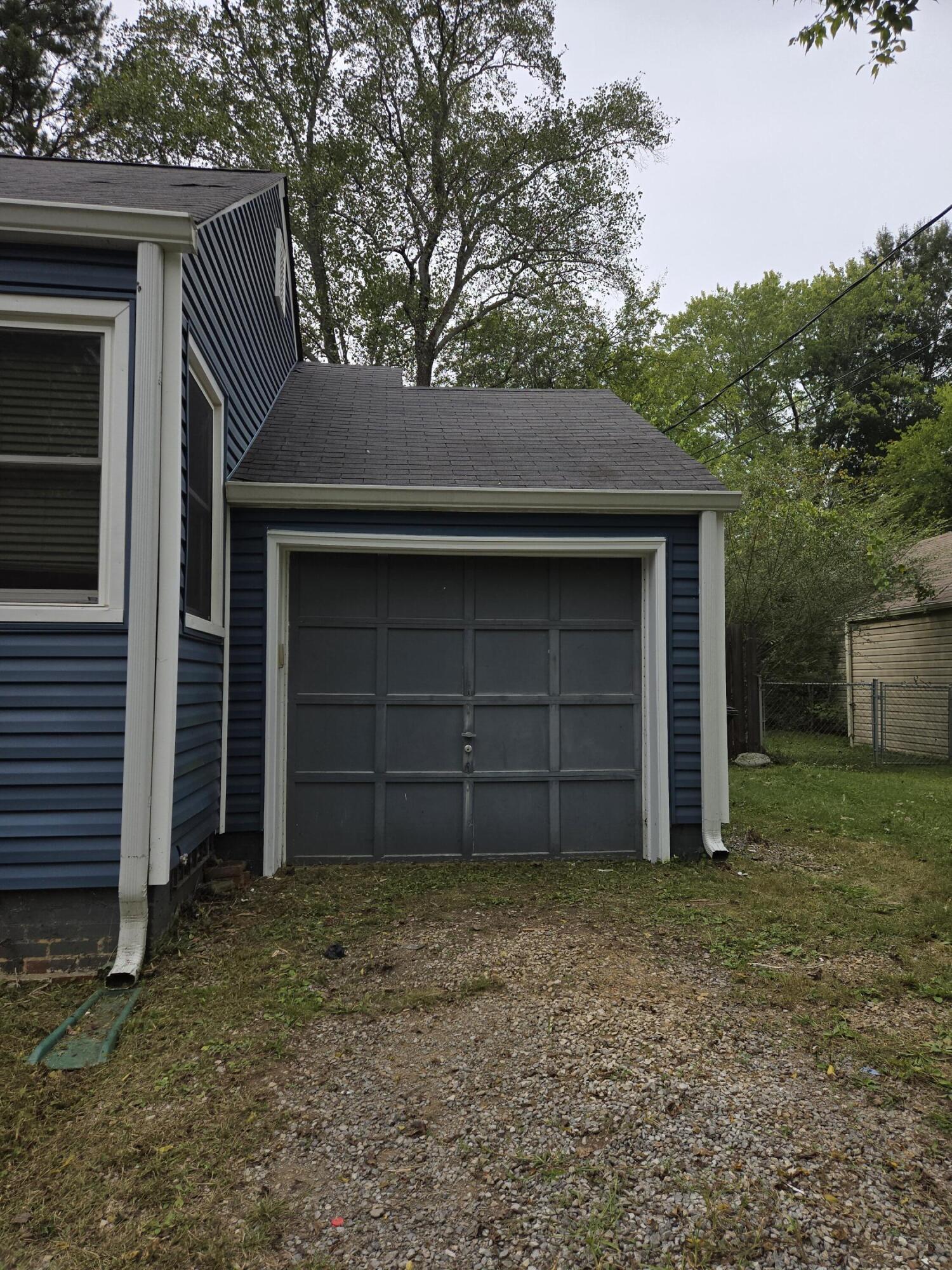 911 Emmett Avenue NW