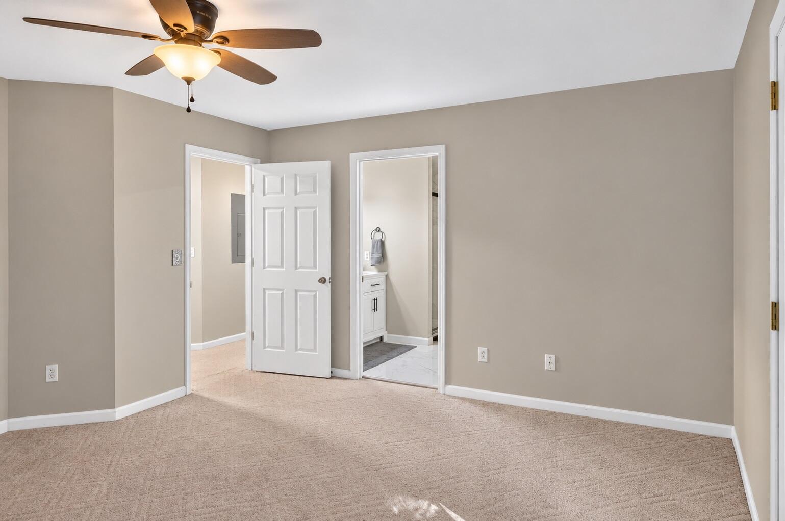 8706 Wooded Vale Court