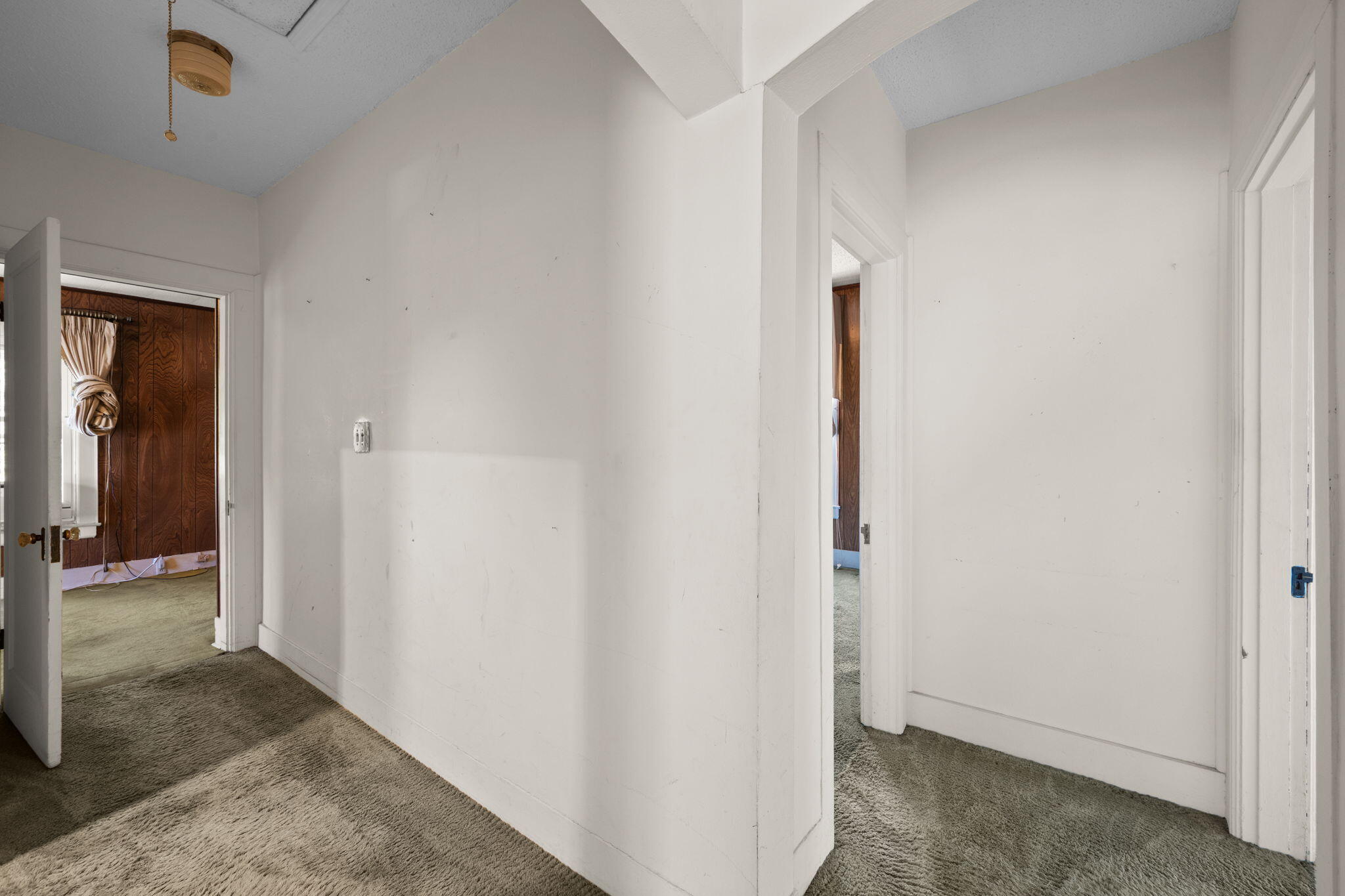 1621 S Rugby Place