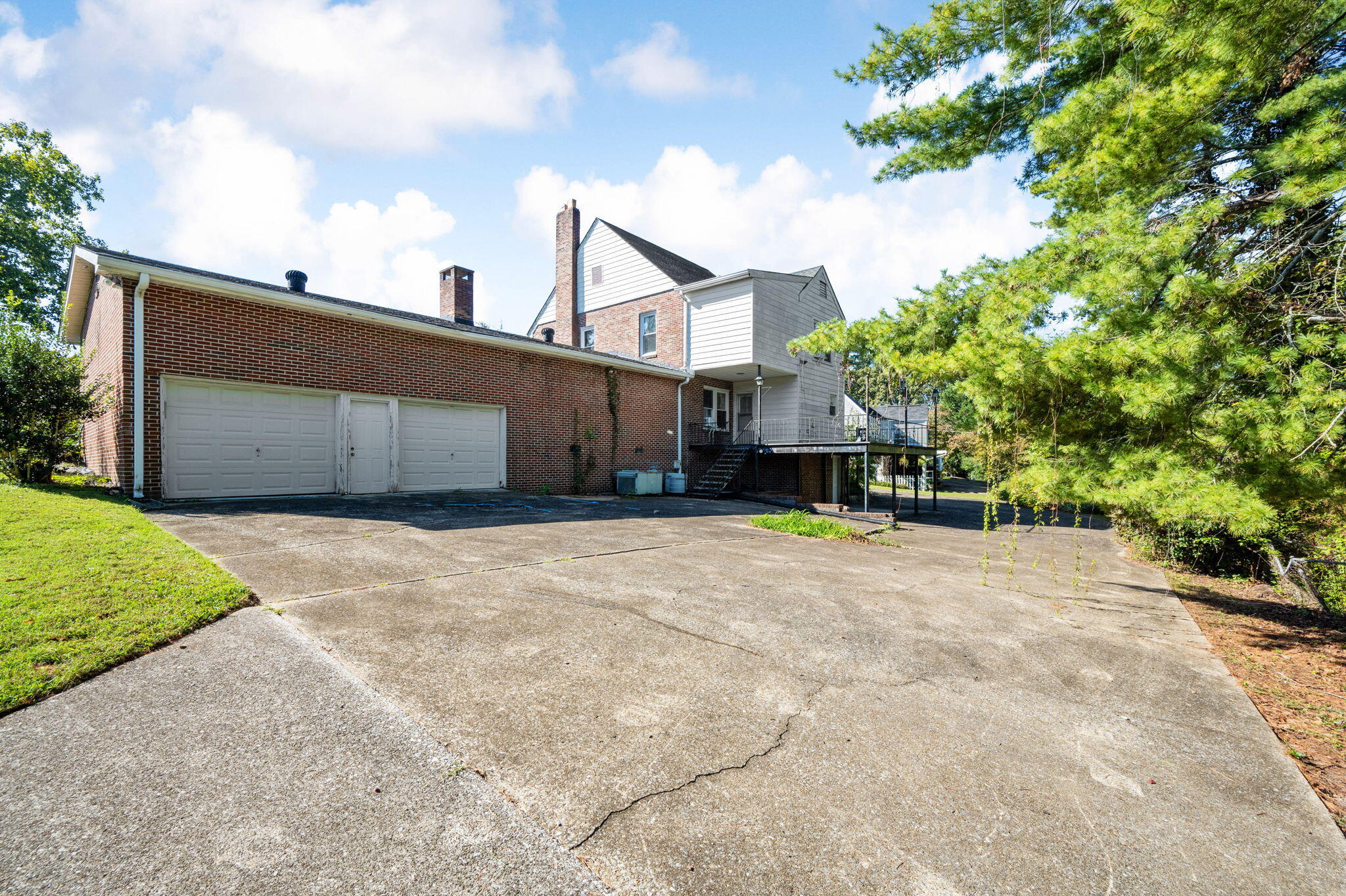 1621 S Rugby Place