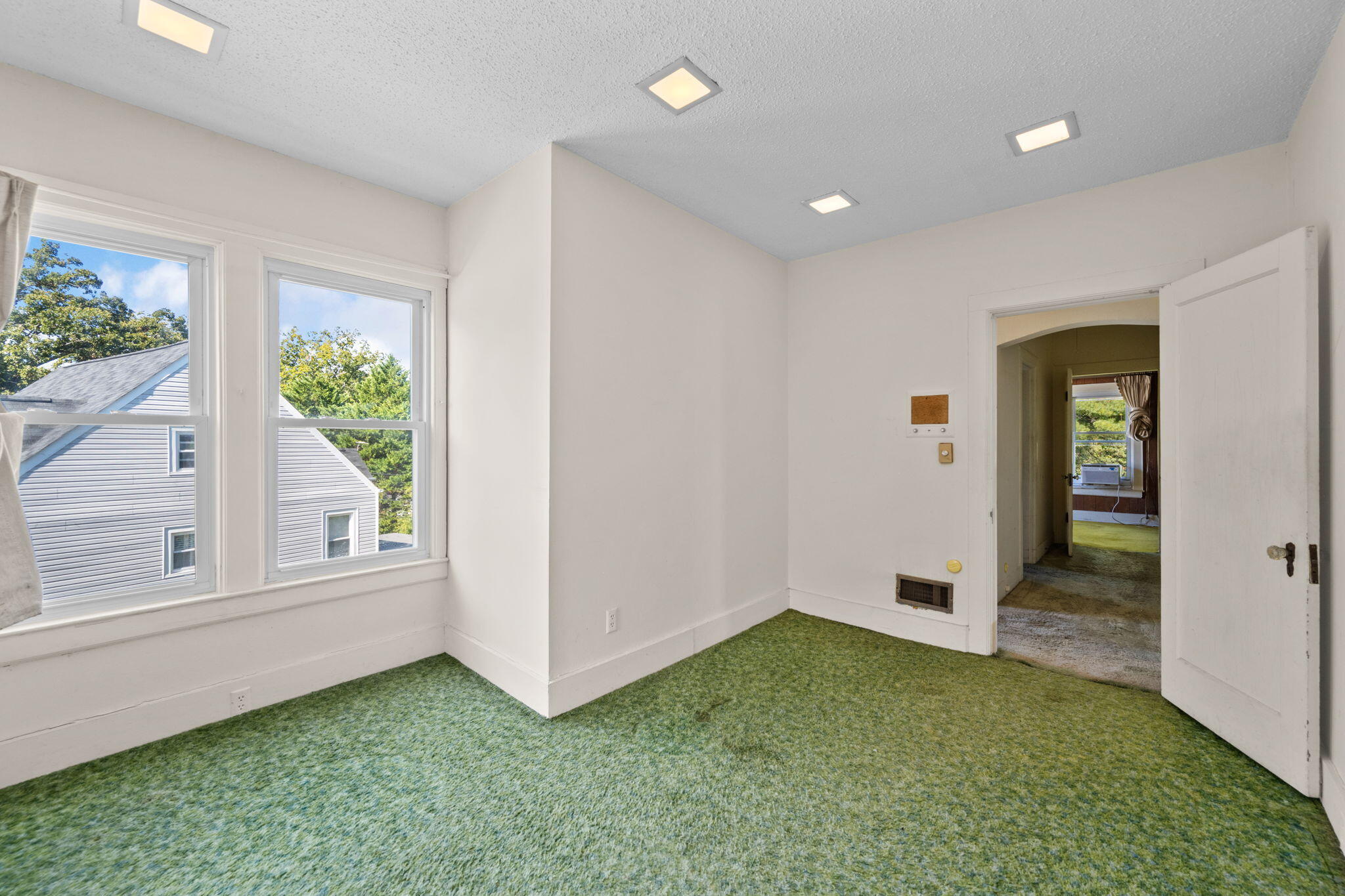 1621 S Rugby Place