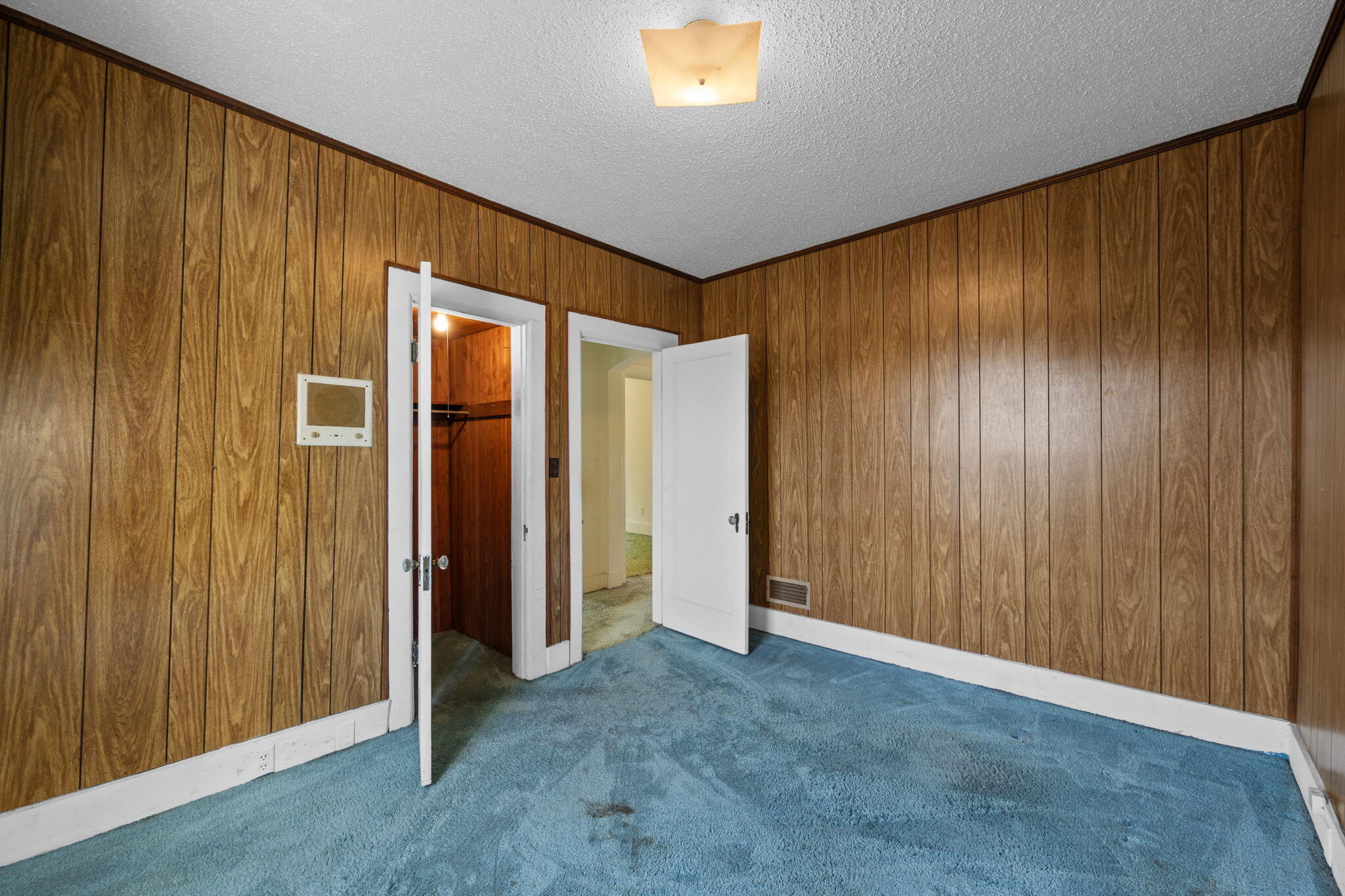 1621 S Rugby Place