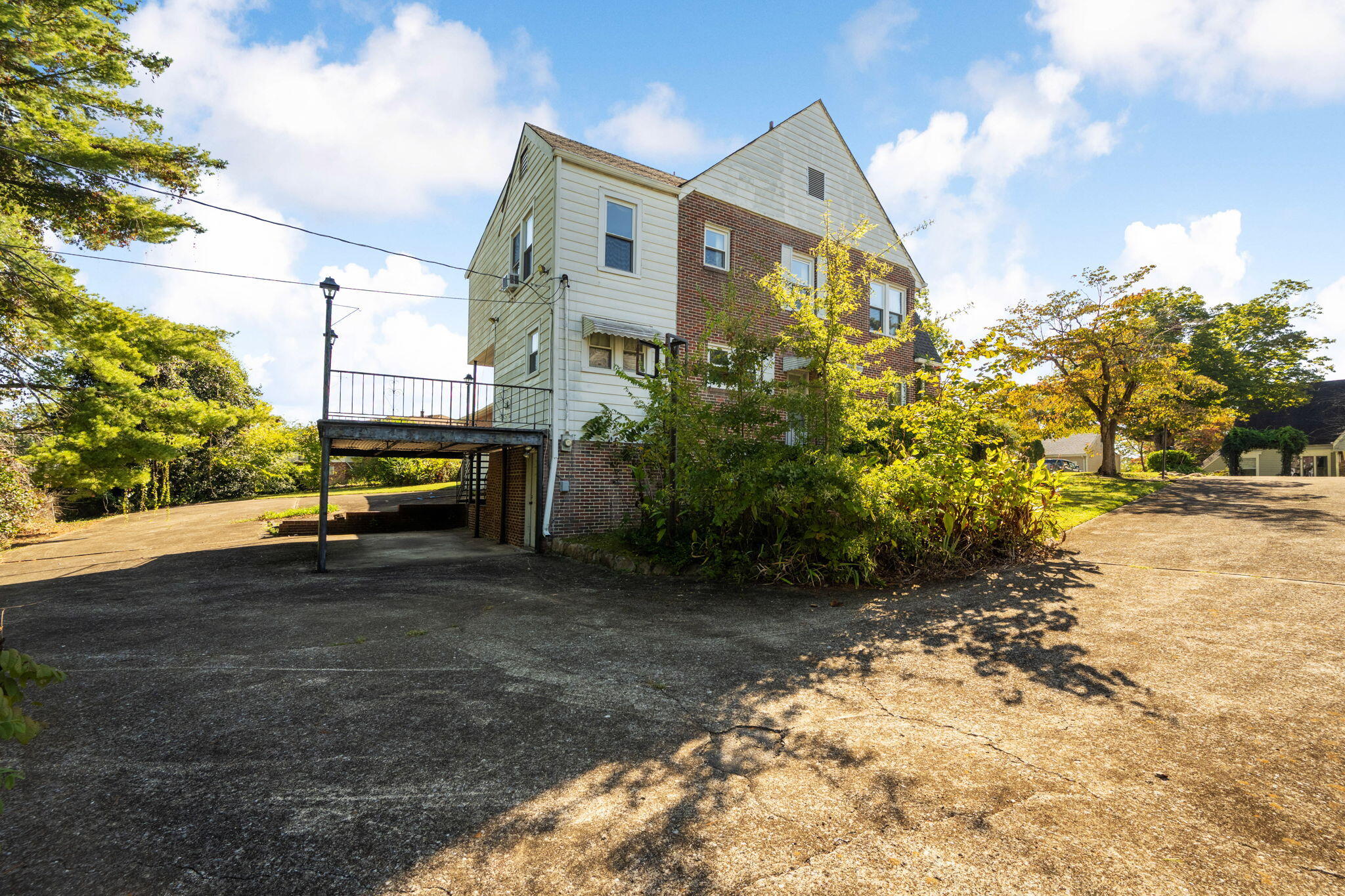 1621 S Rugby Place