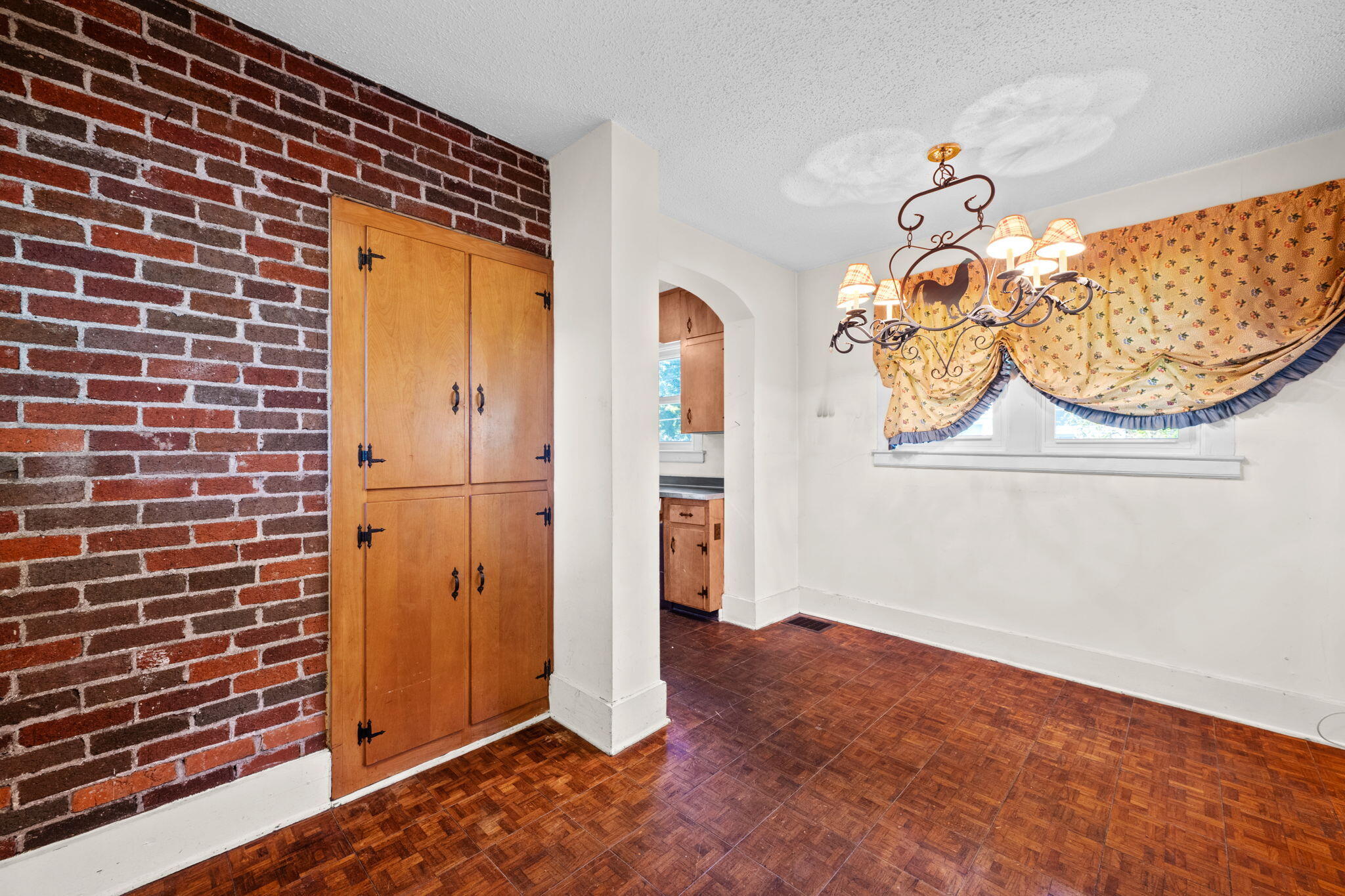 1621 S Rugby Place