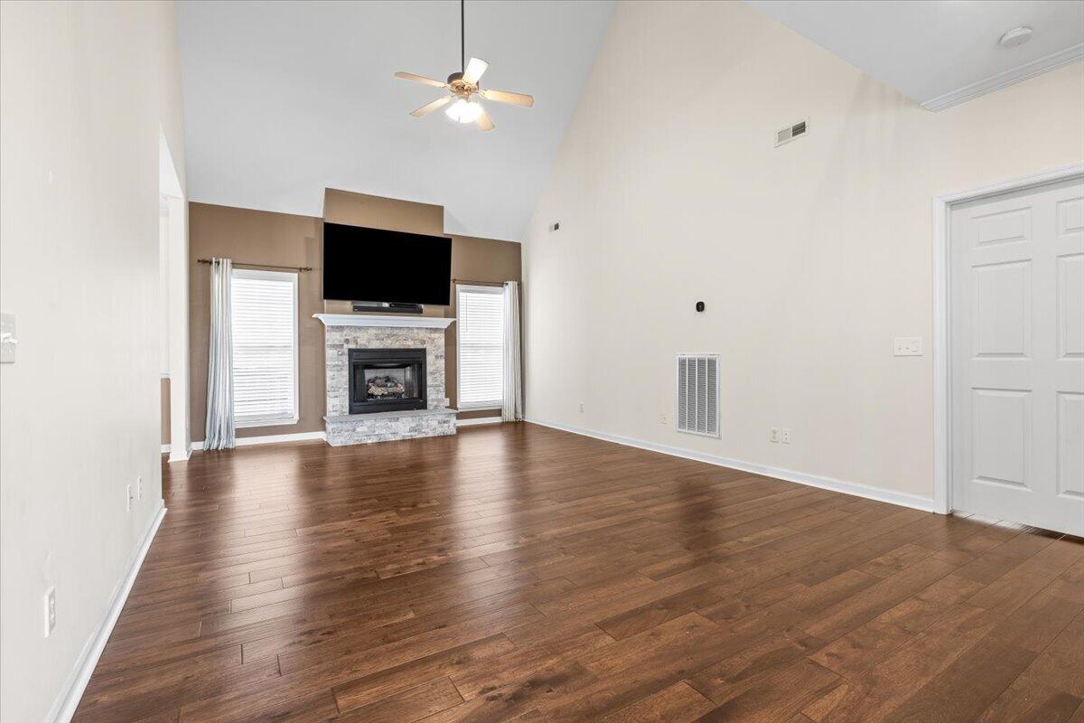 7801 Laurelton Drive