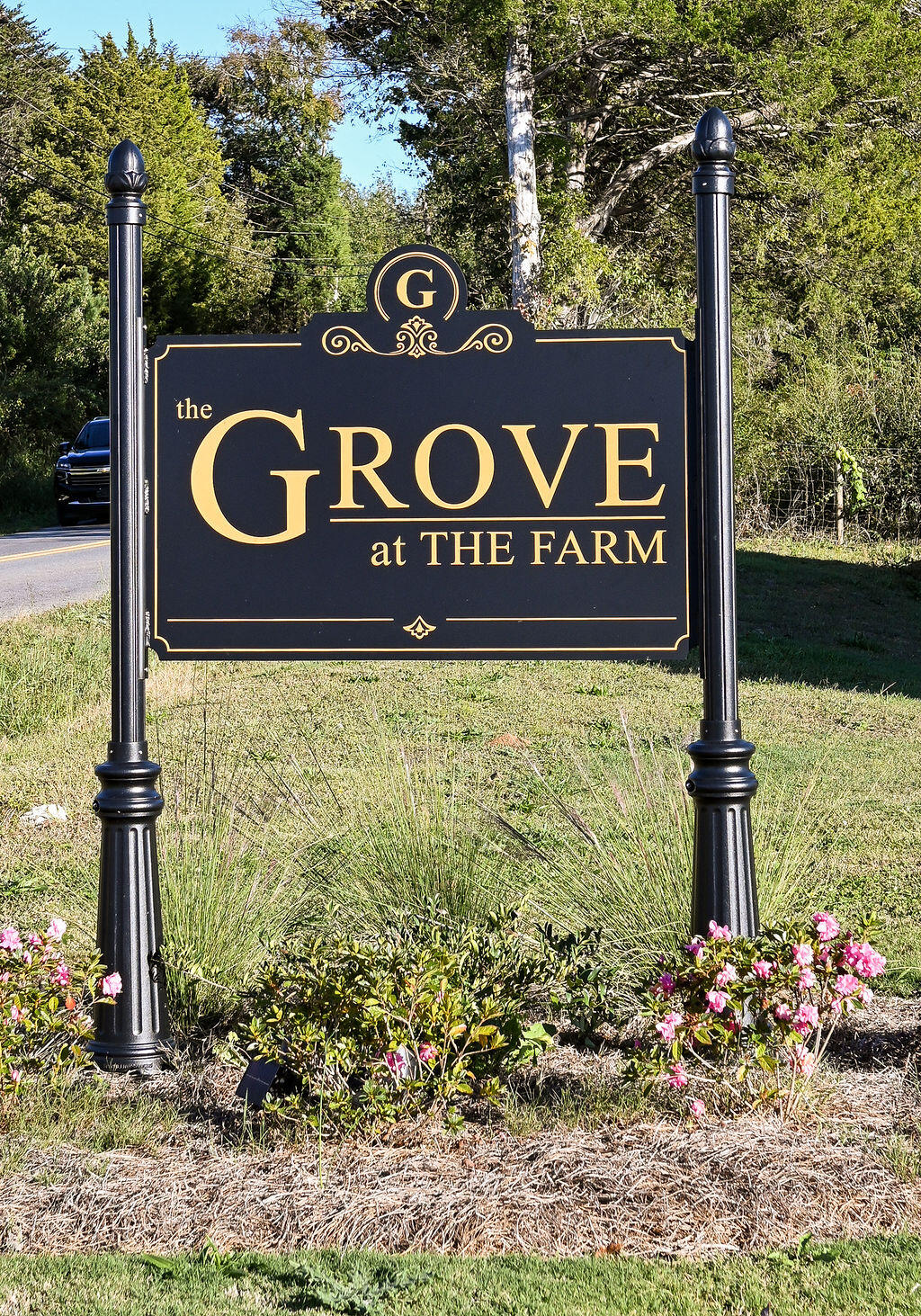 4833 Grove Park Drive NE