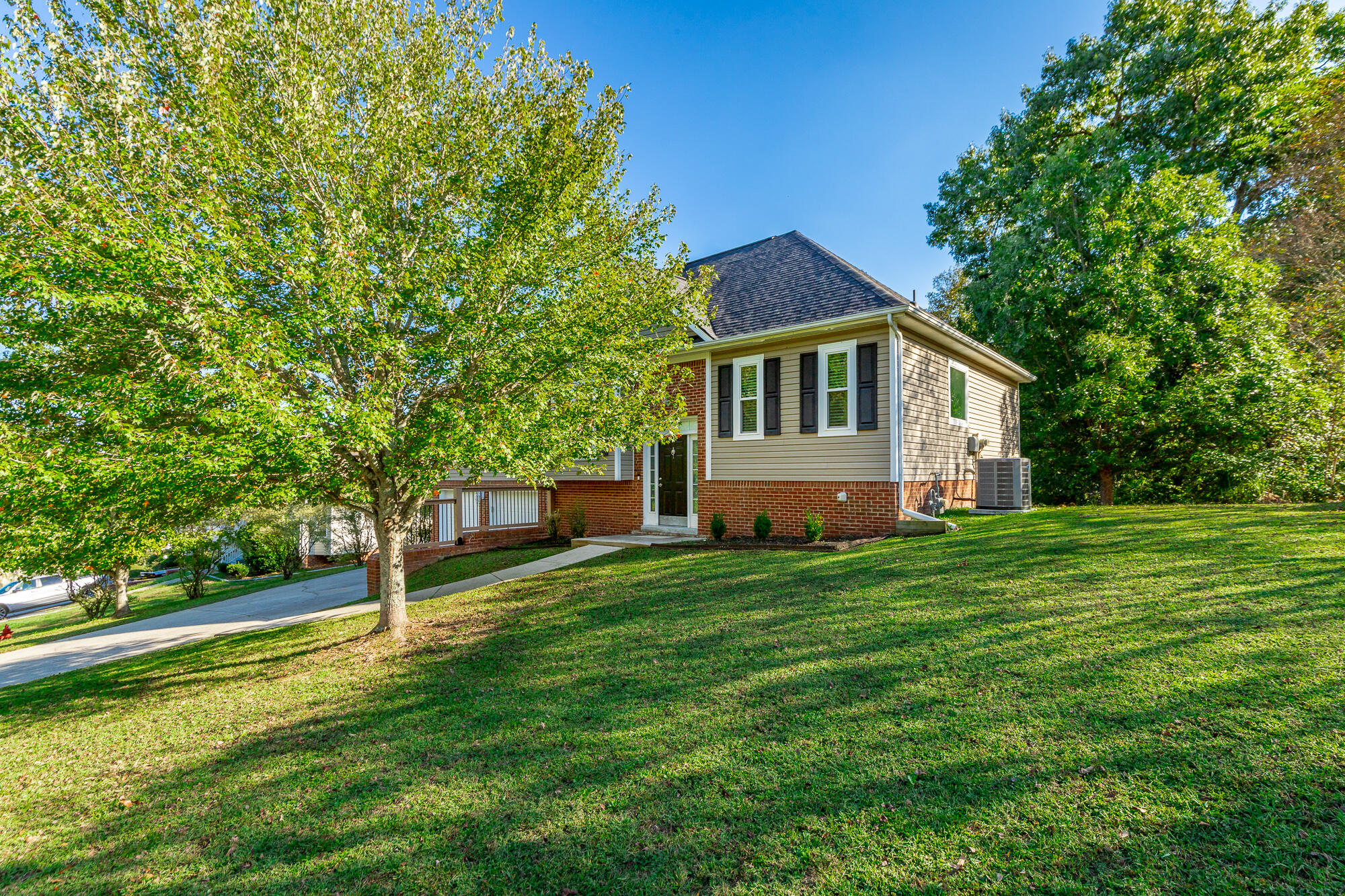 7418 British Road