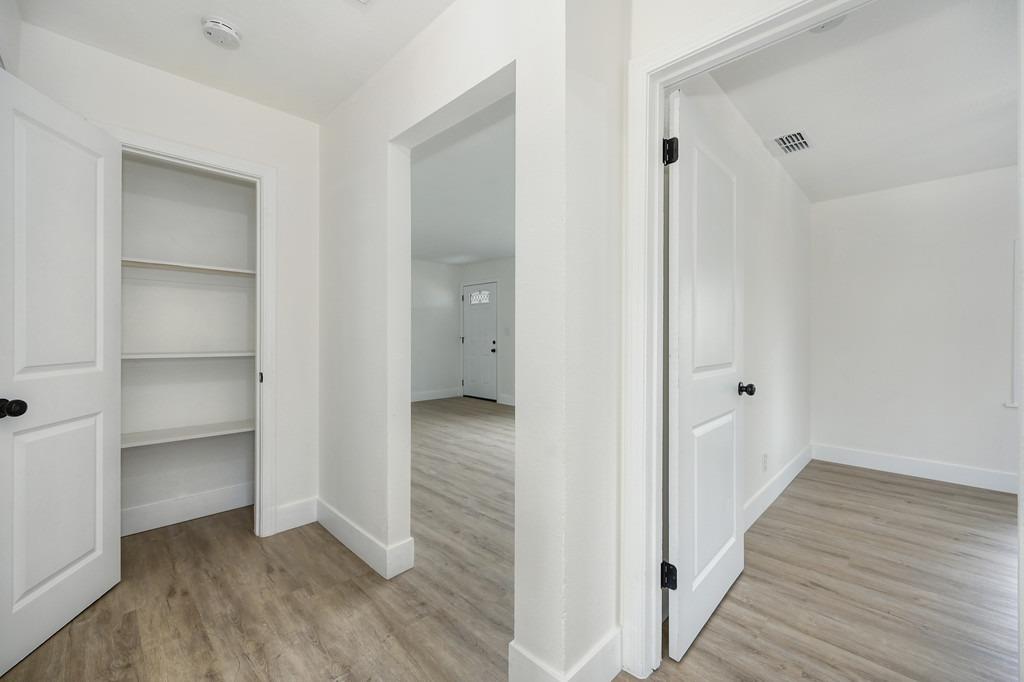 1452 Stoddard Street