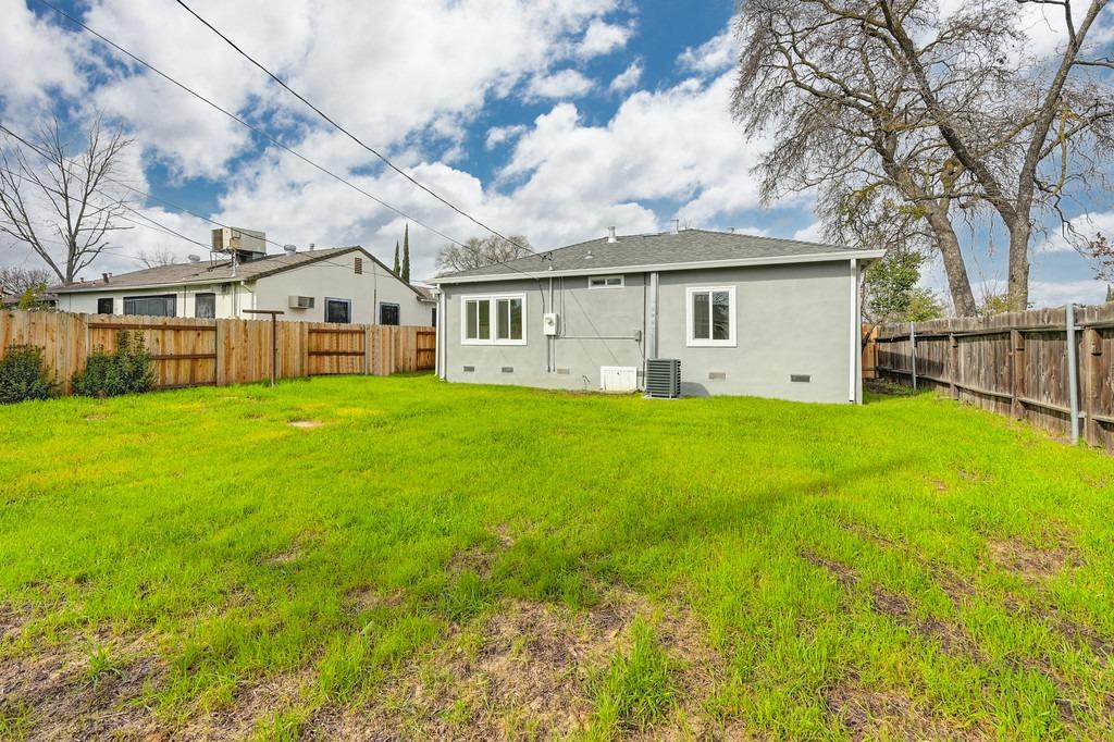 1452 Stoddard Street