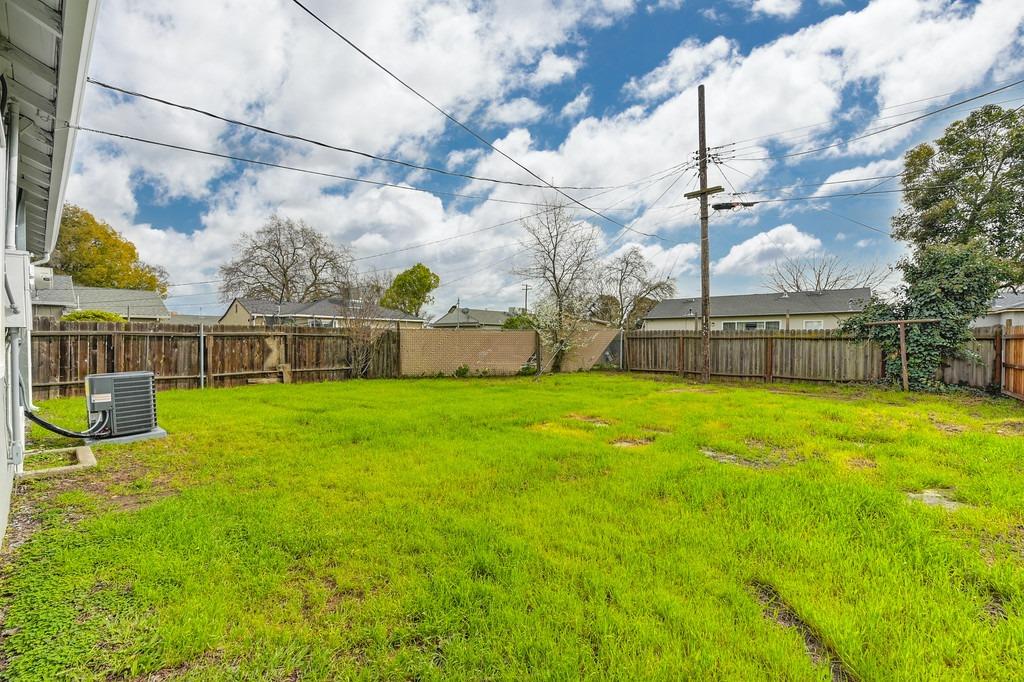 1452 Stoddard Street