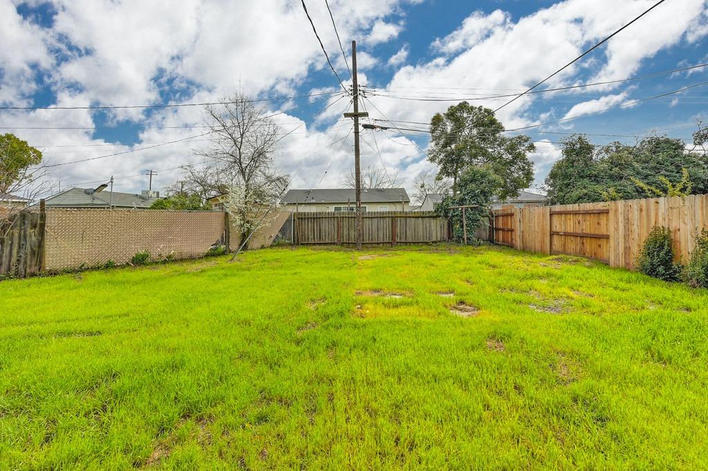 1452 Stoddard Street