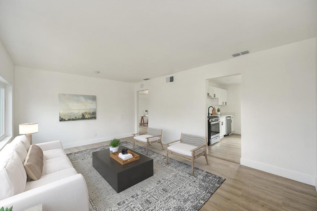 1452 Stoddard Street