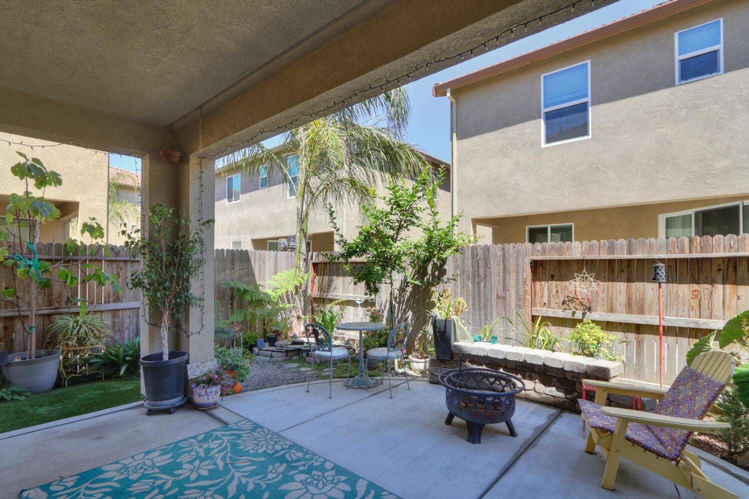 3065 Wading River Way