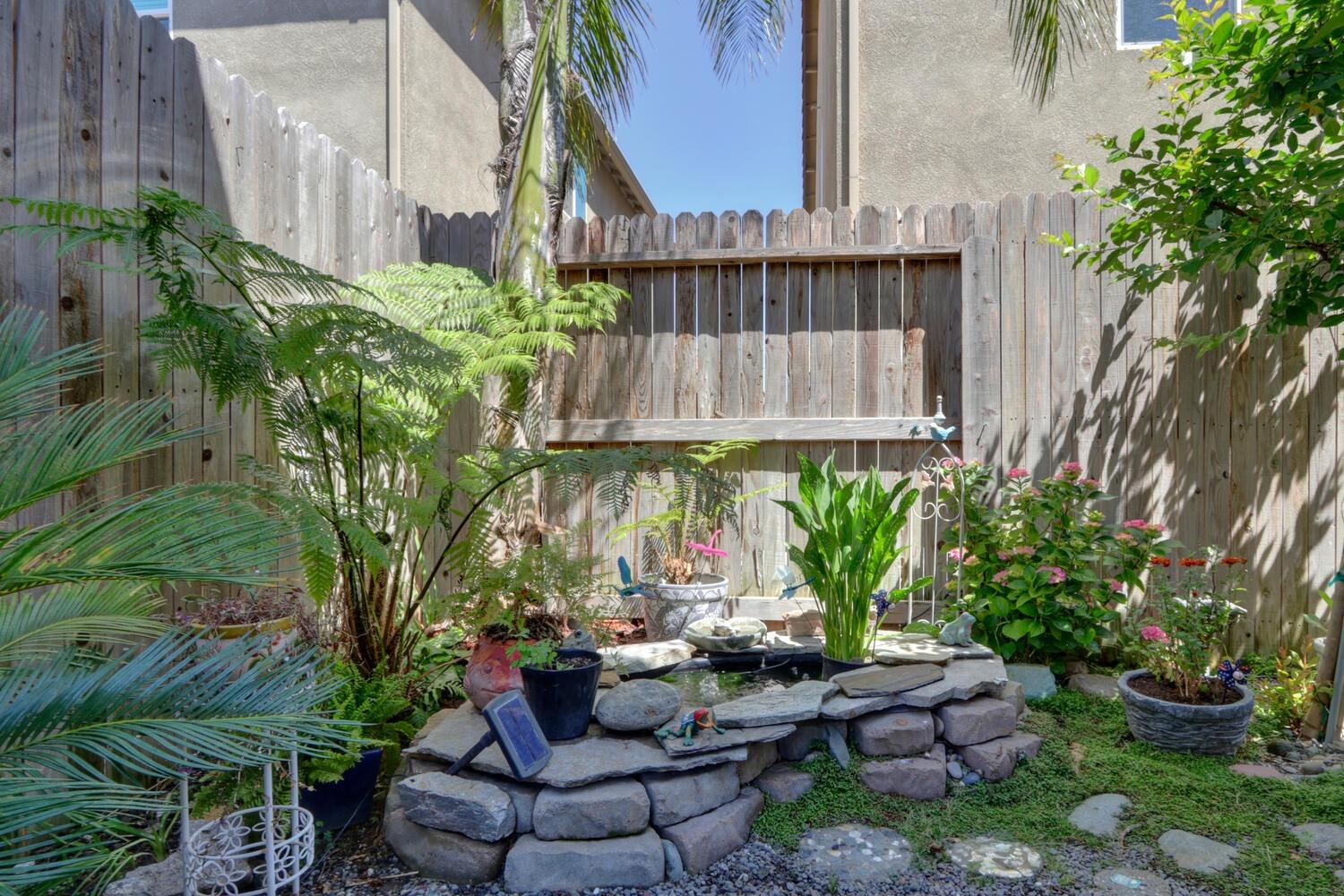 3065 Wading River Way