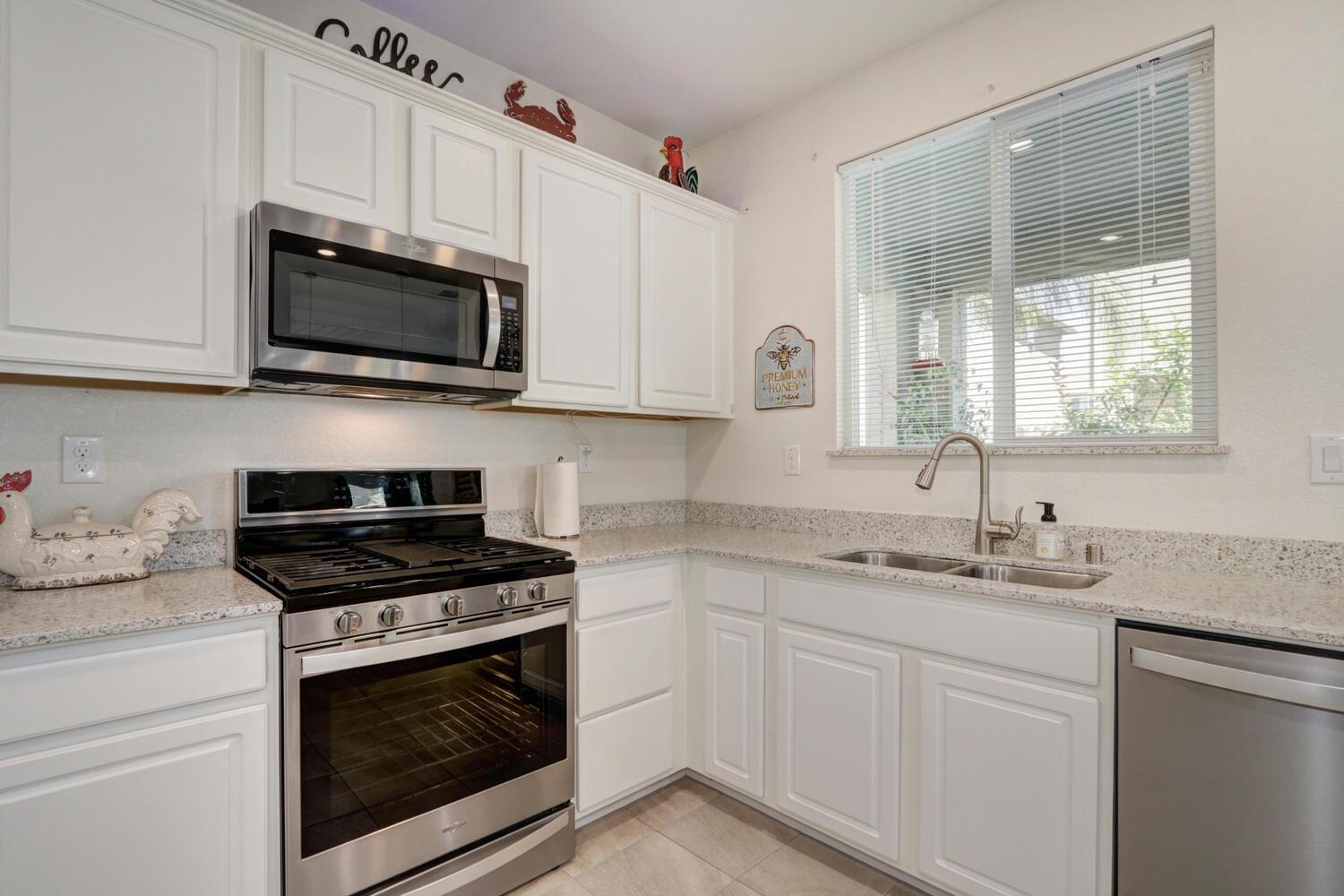 3065 Wading River Way