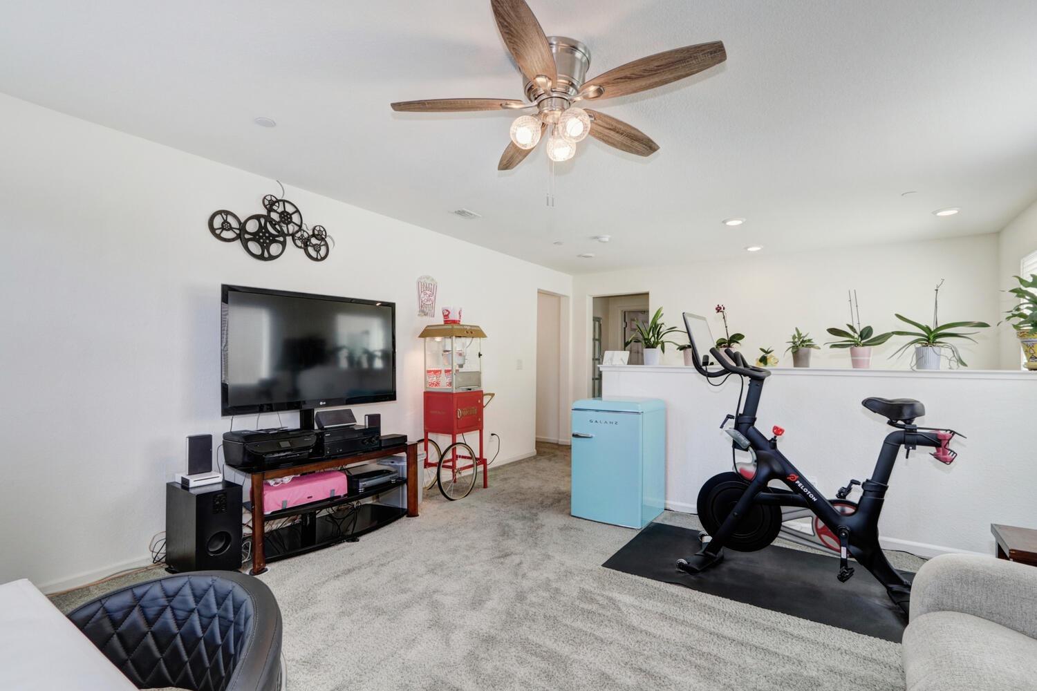 3065 Wading River Way