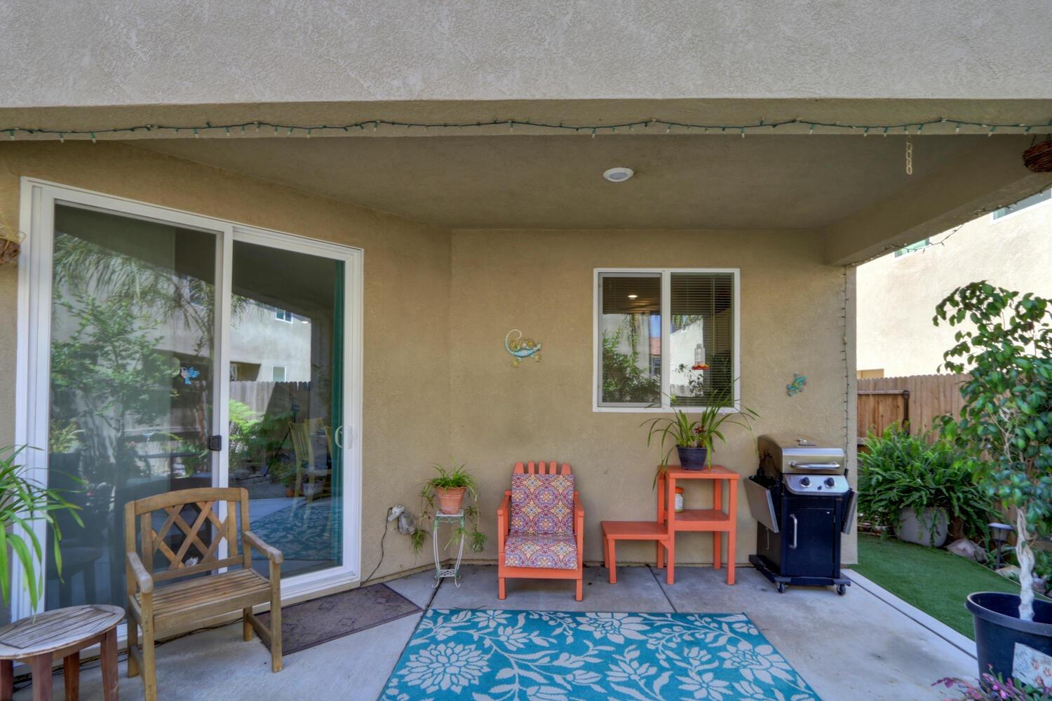 3065 Wading River Way