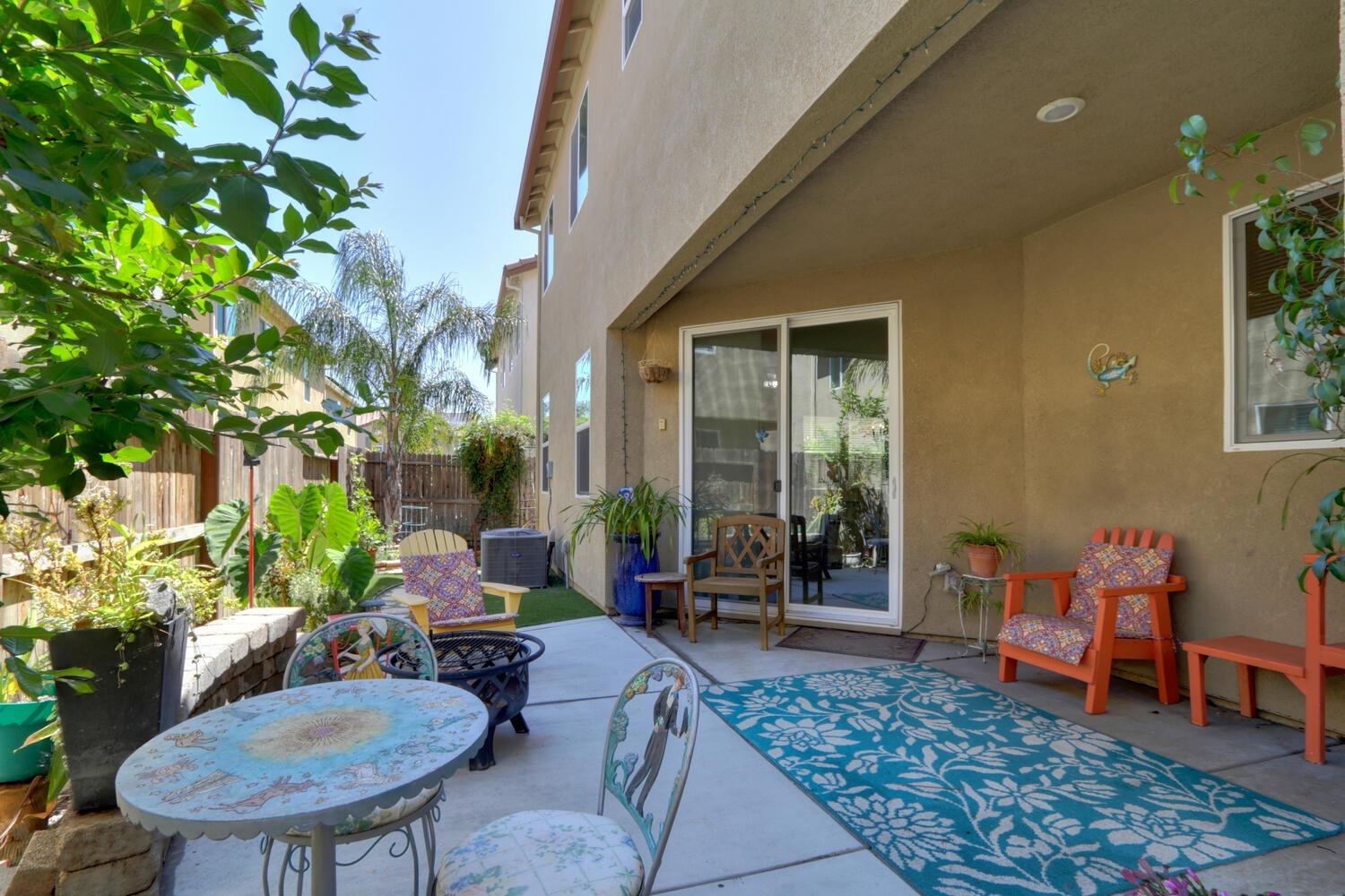 3065 Wading River Way