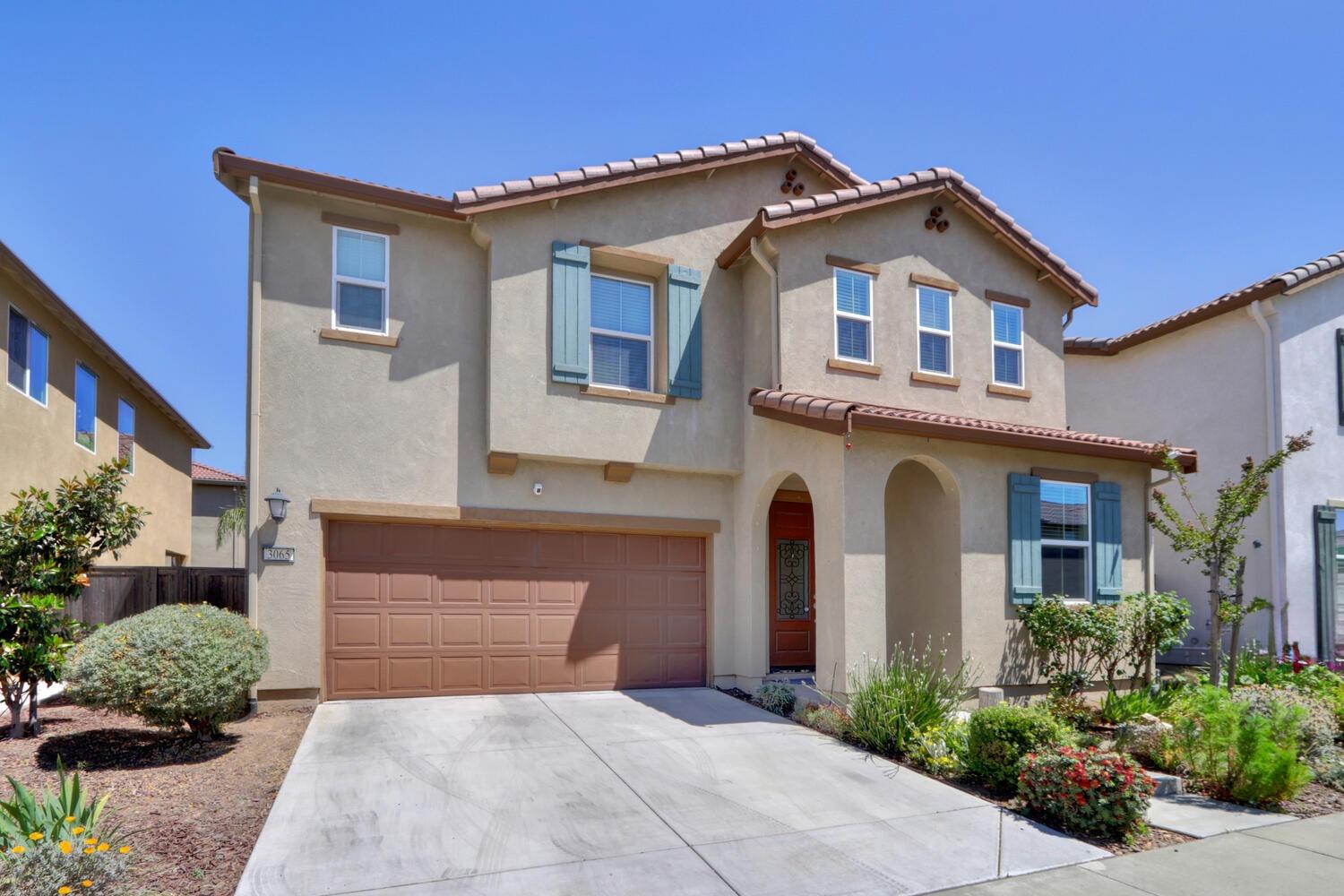 3065 Wading River Way