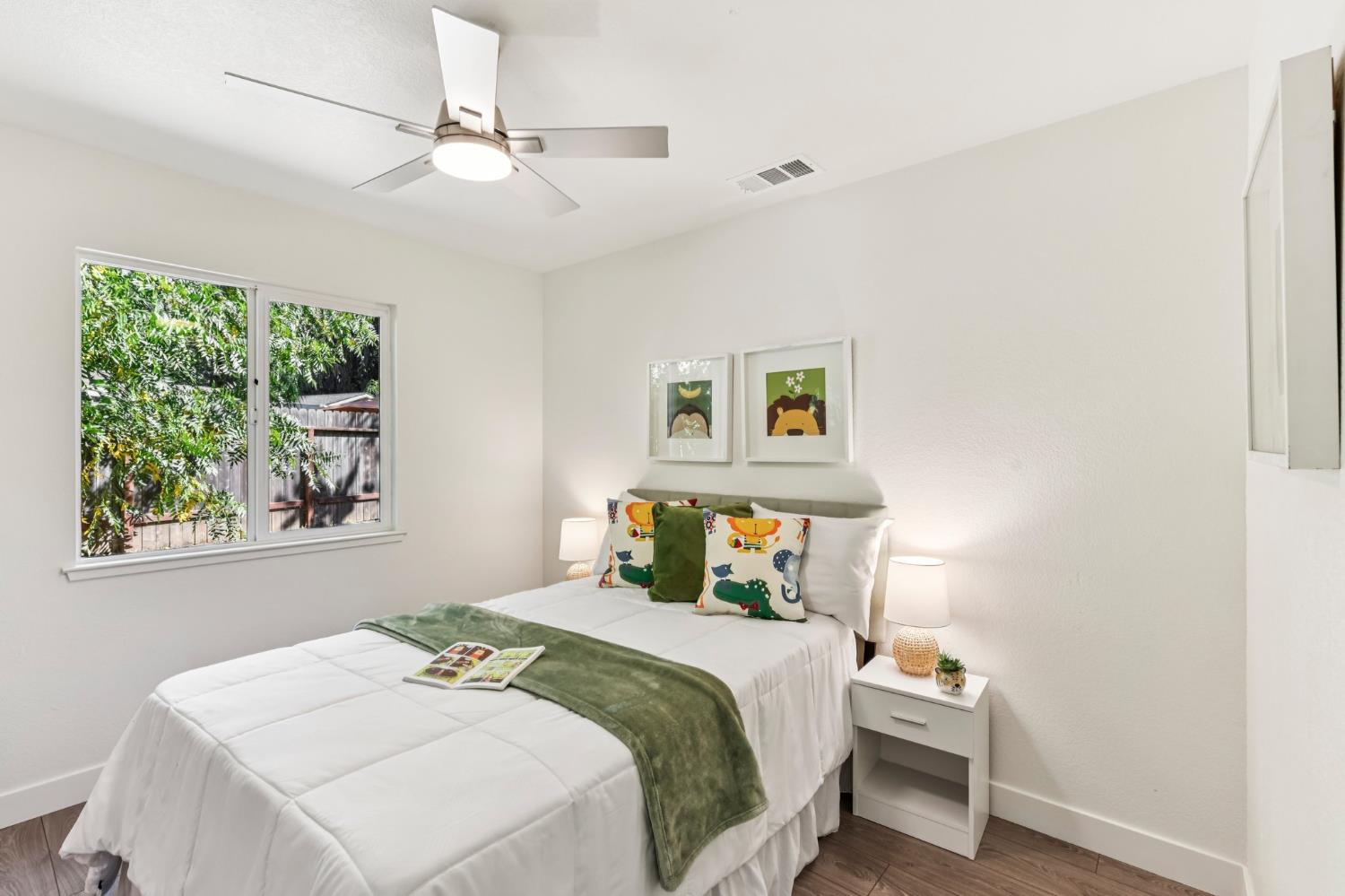 141 Mossglen Circle