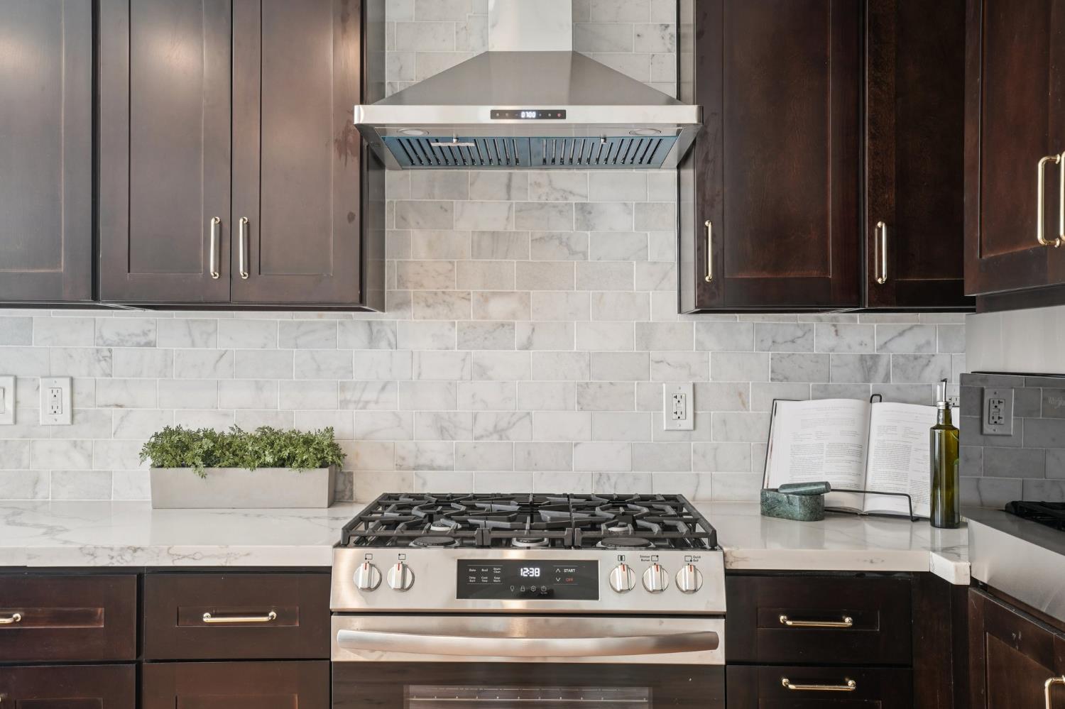 8739 Lockeport Court