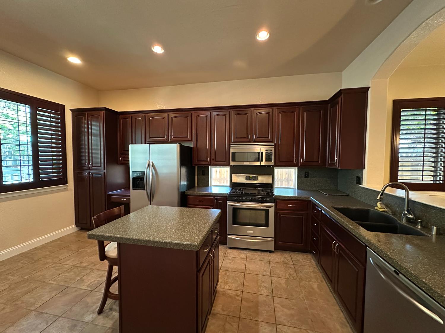 5814 Anchor Bay Way