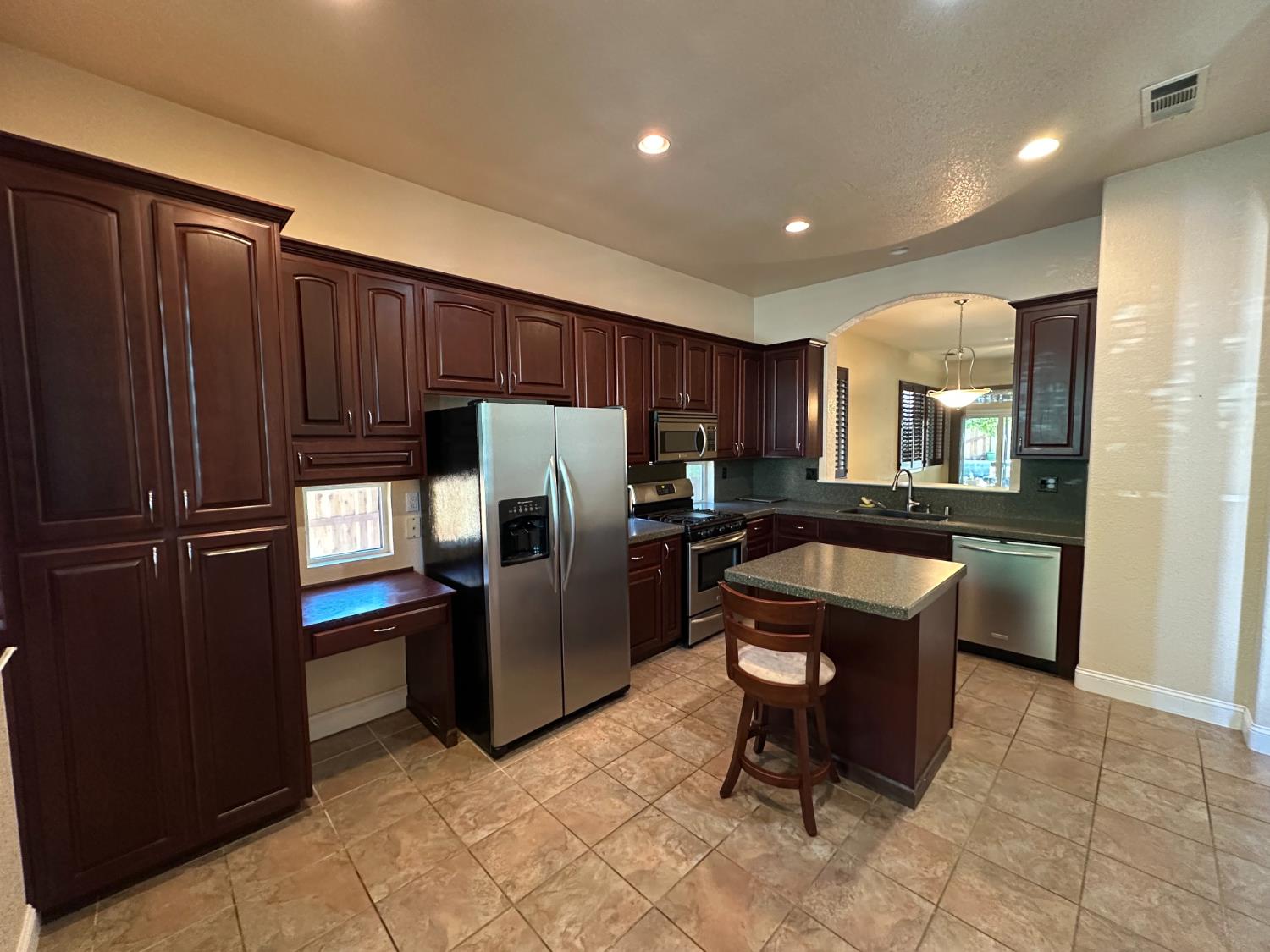 5814 Anchor Bay Way