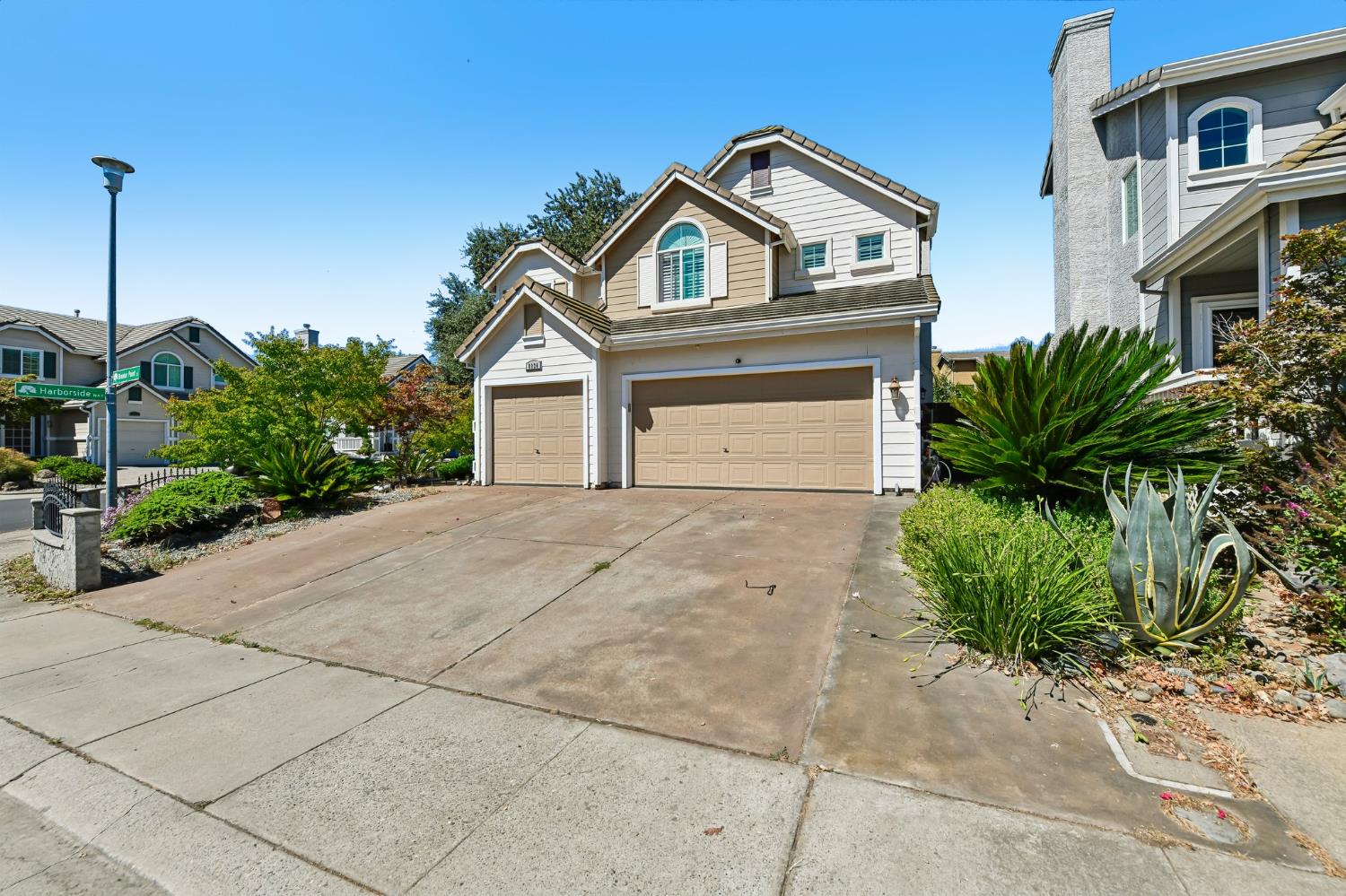 8834 Breaker Point Court
