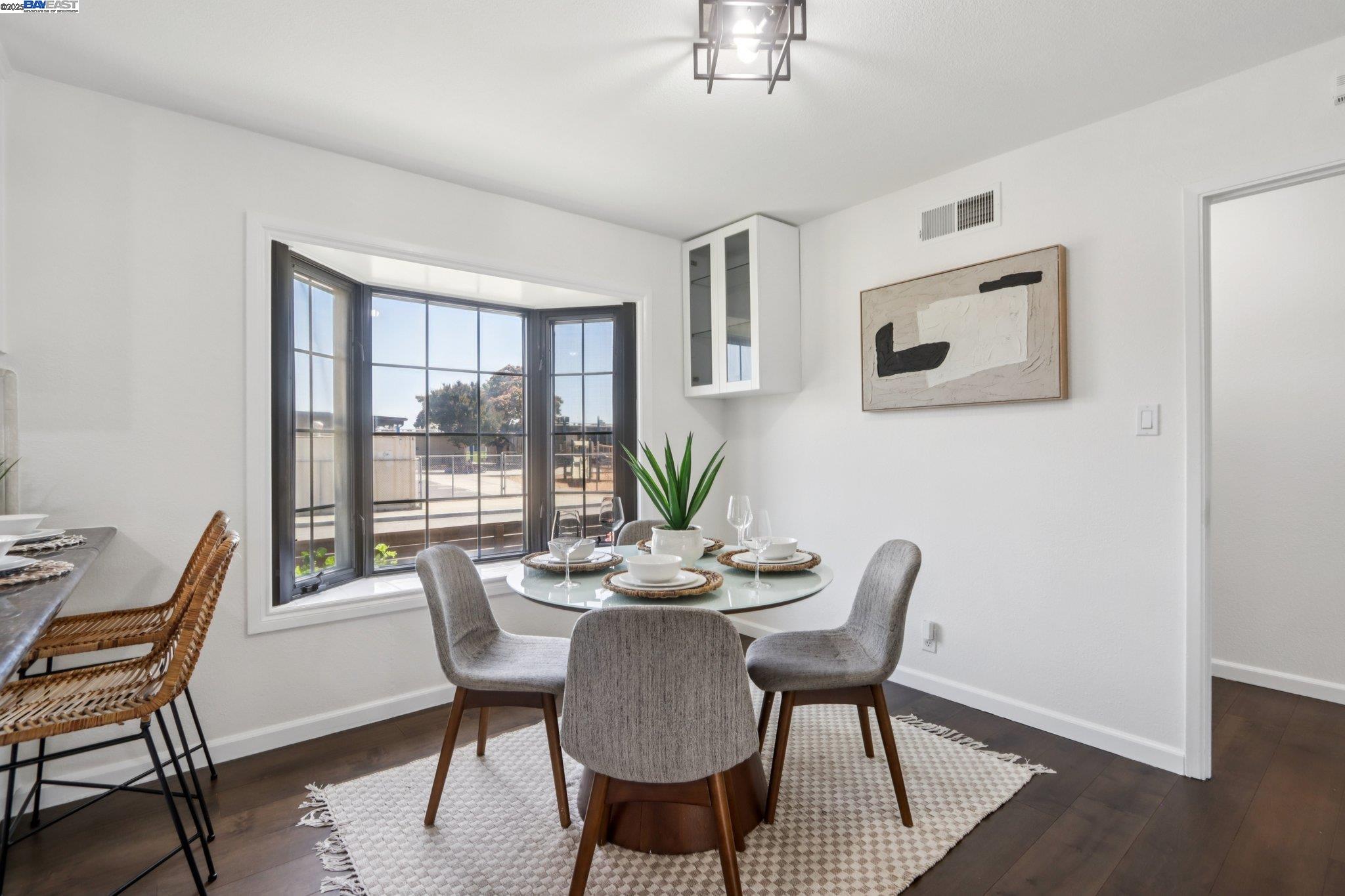 5349 Valpey Park Ave