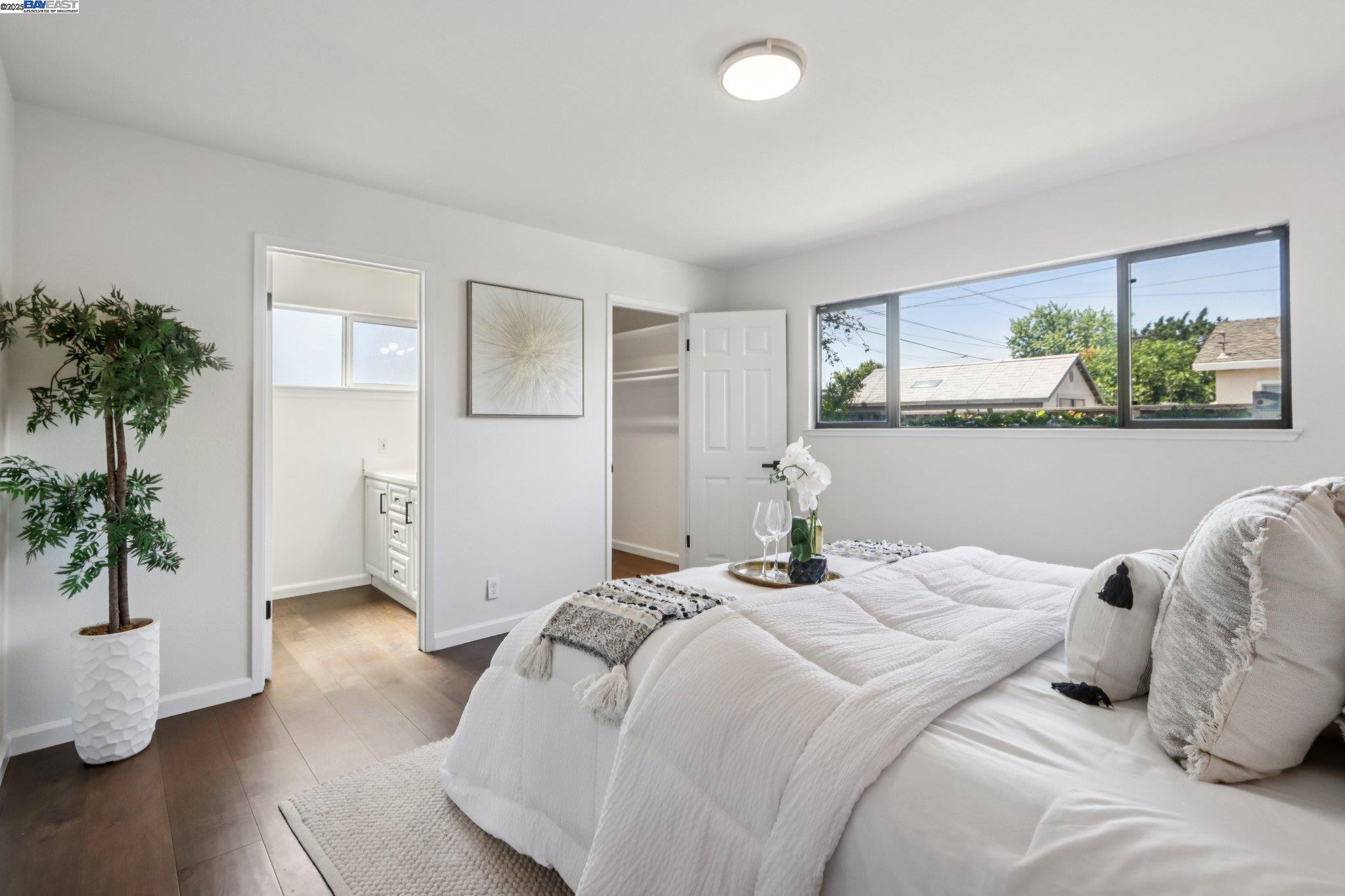 5349 Valpey Park Ave