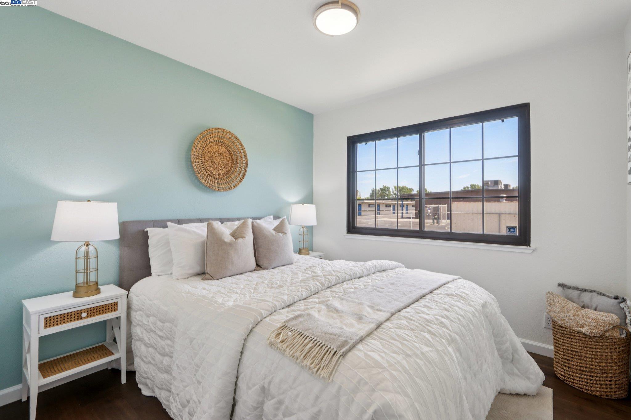 5349 Valpey Park Ave