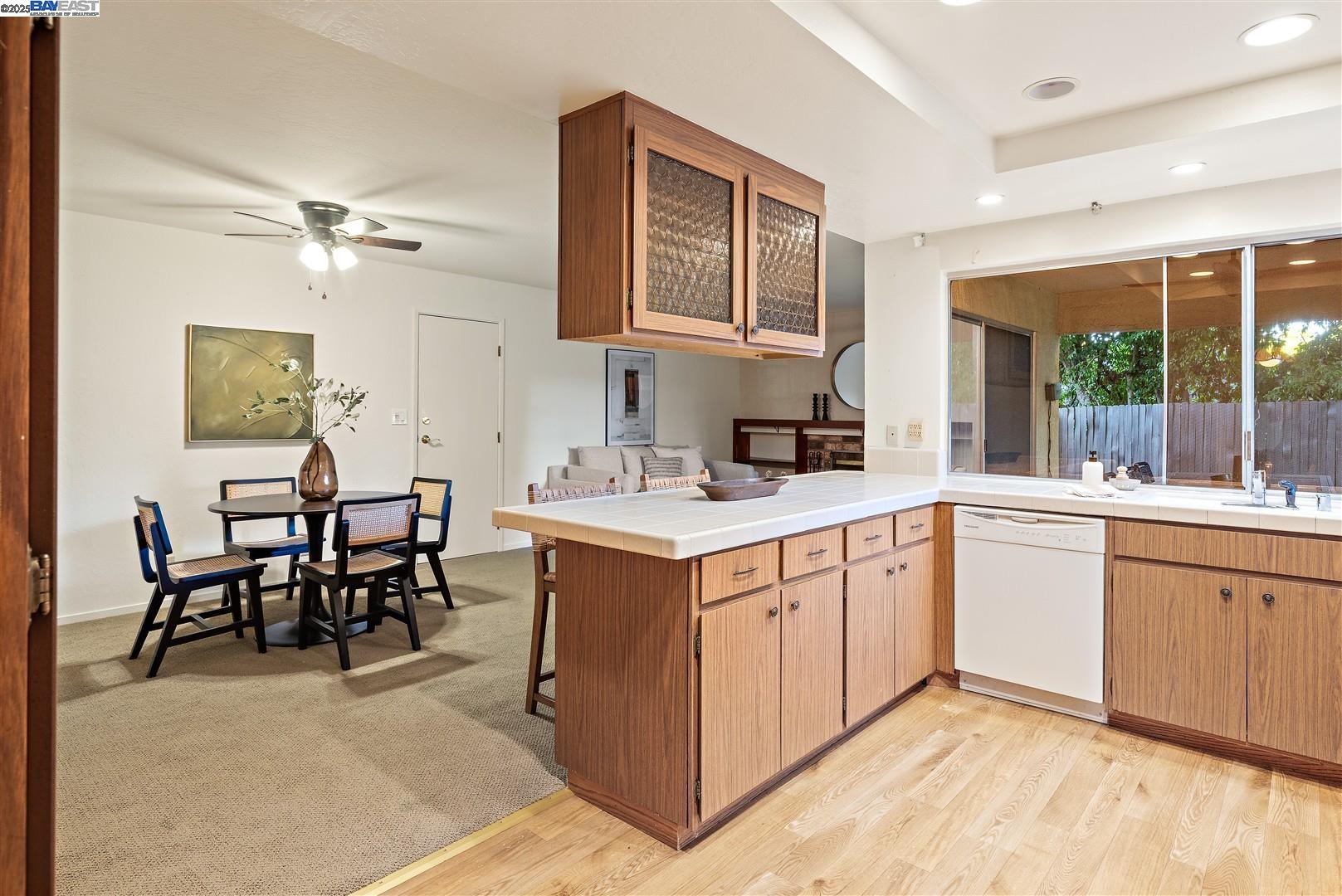 2175 Lariat Ln
