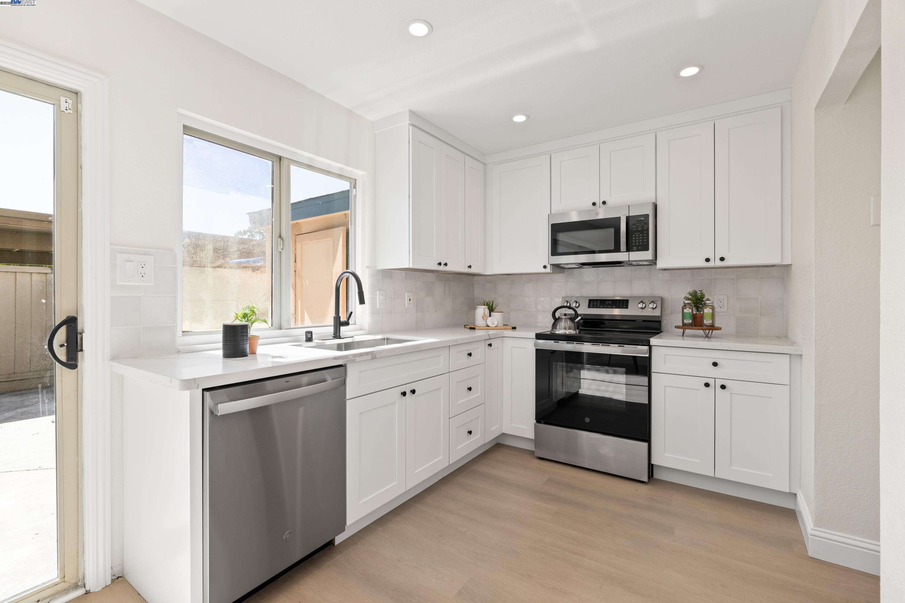 27801 Del Norte Ct