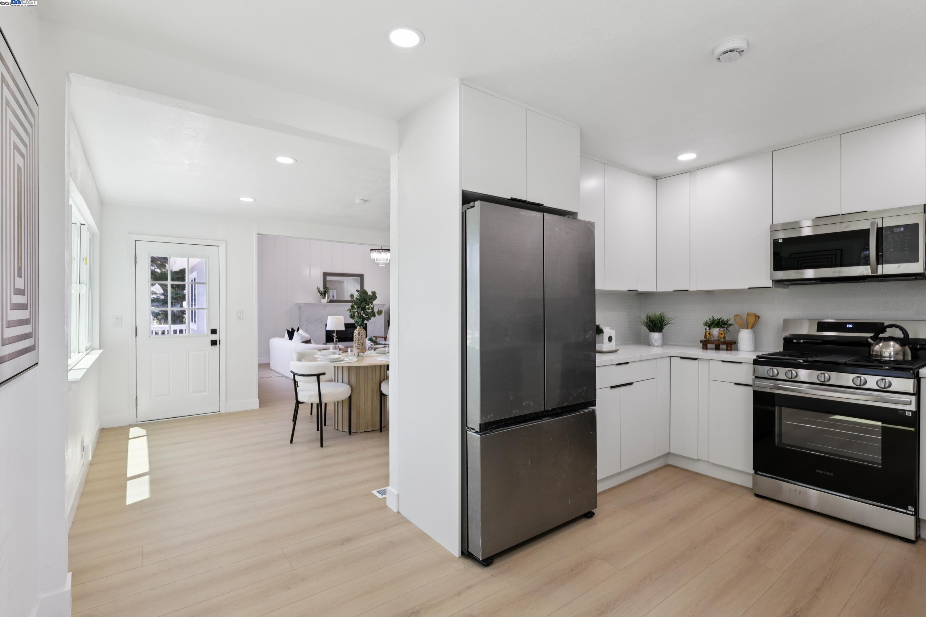 1218 Lattie Ln