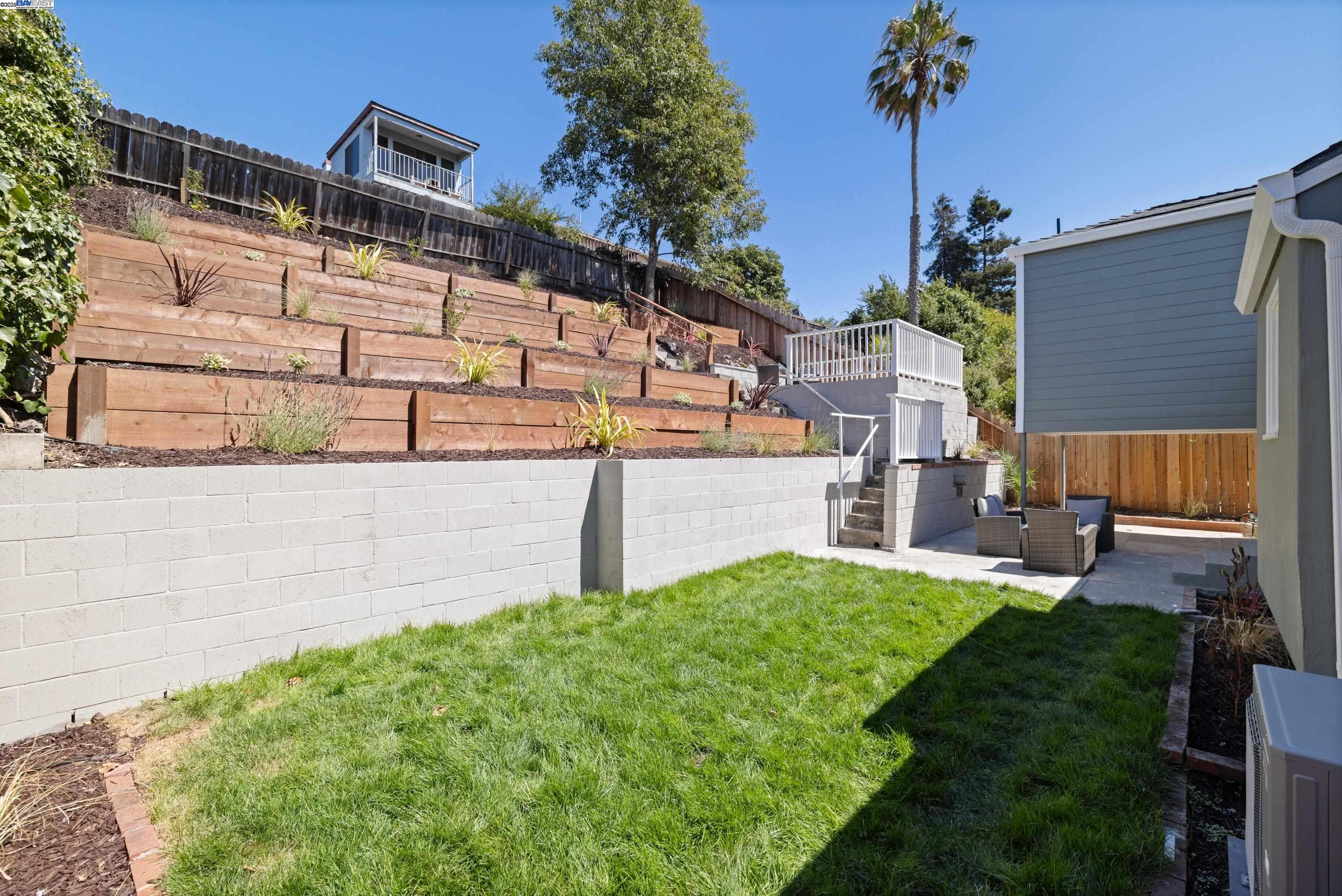 16068 Gramercy Dr