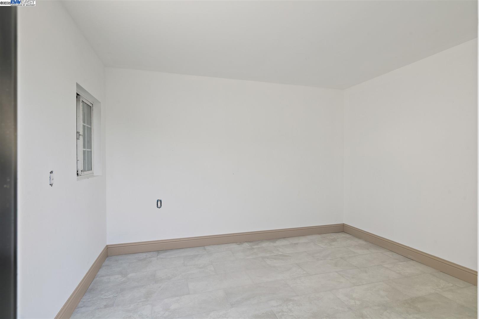 105 Visa Ct