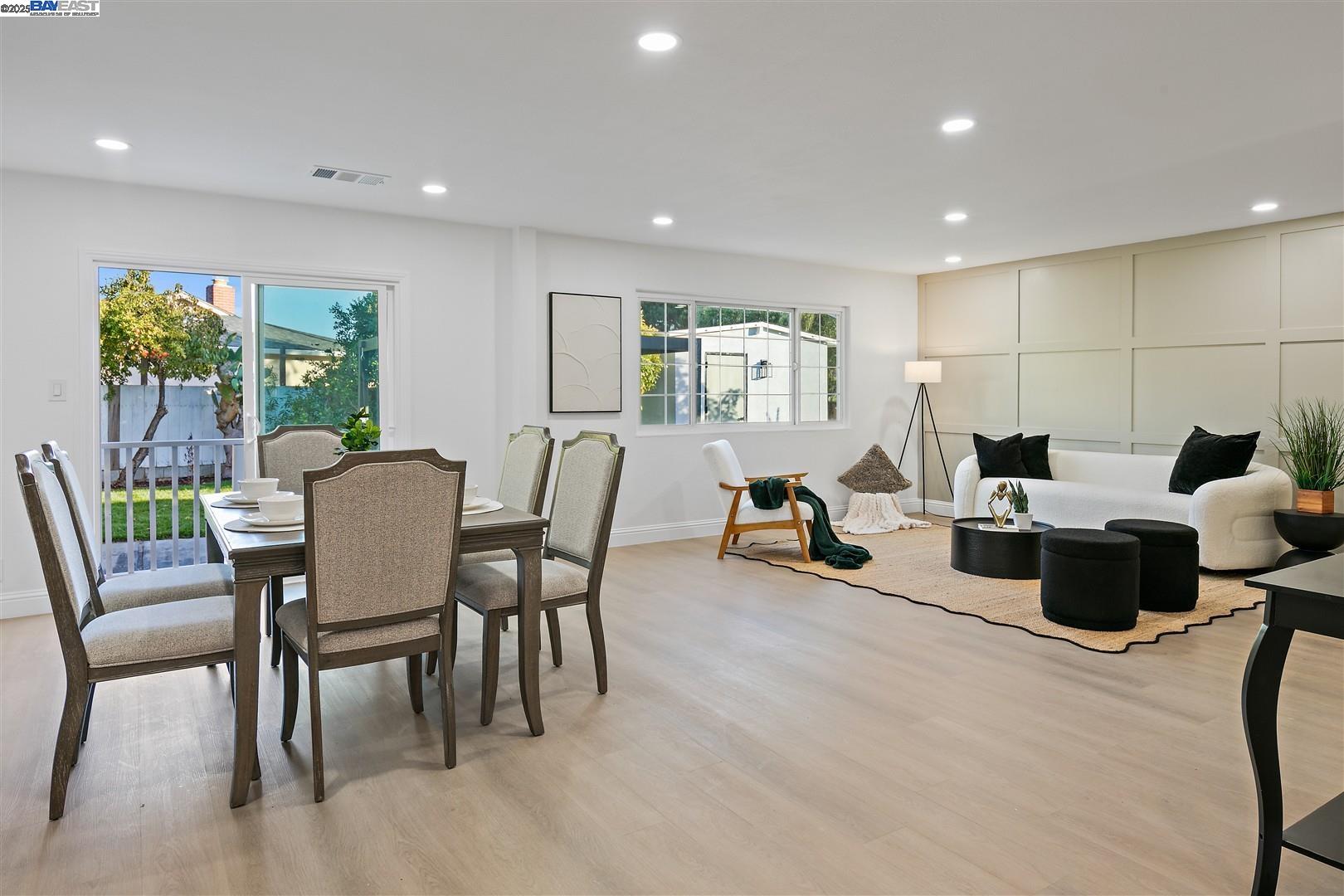 105 Visa Ct